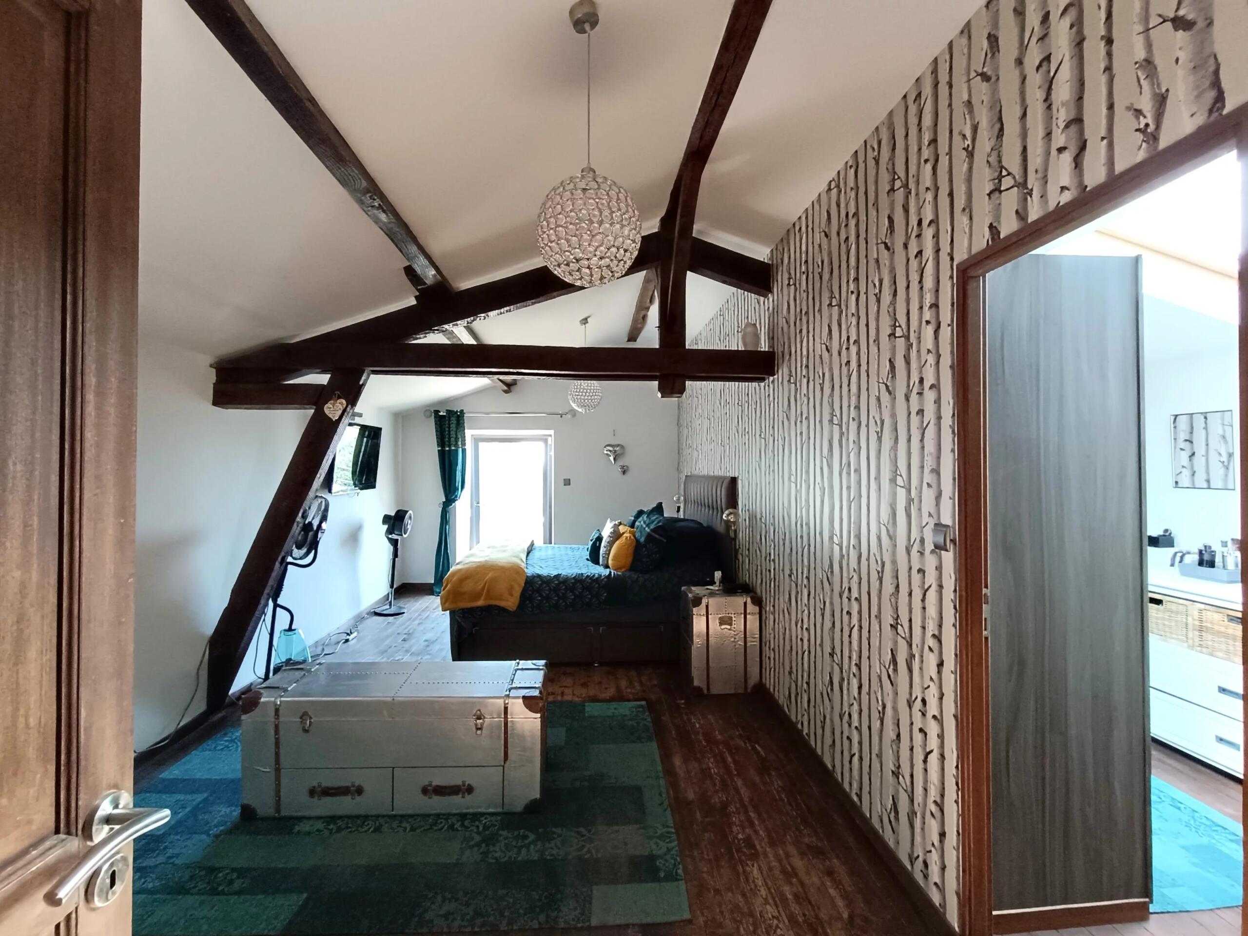 An idyllic setting, with no neighbours!, Poitou-Charentes – France – BVI85580