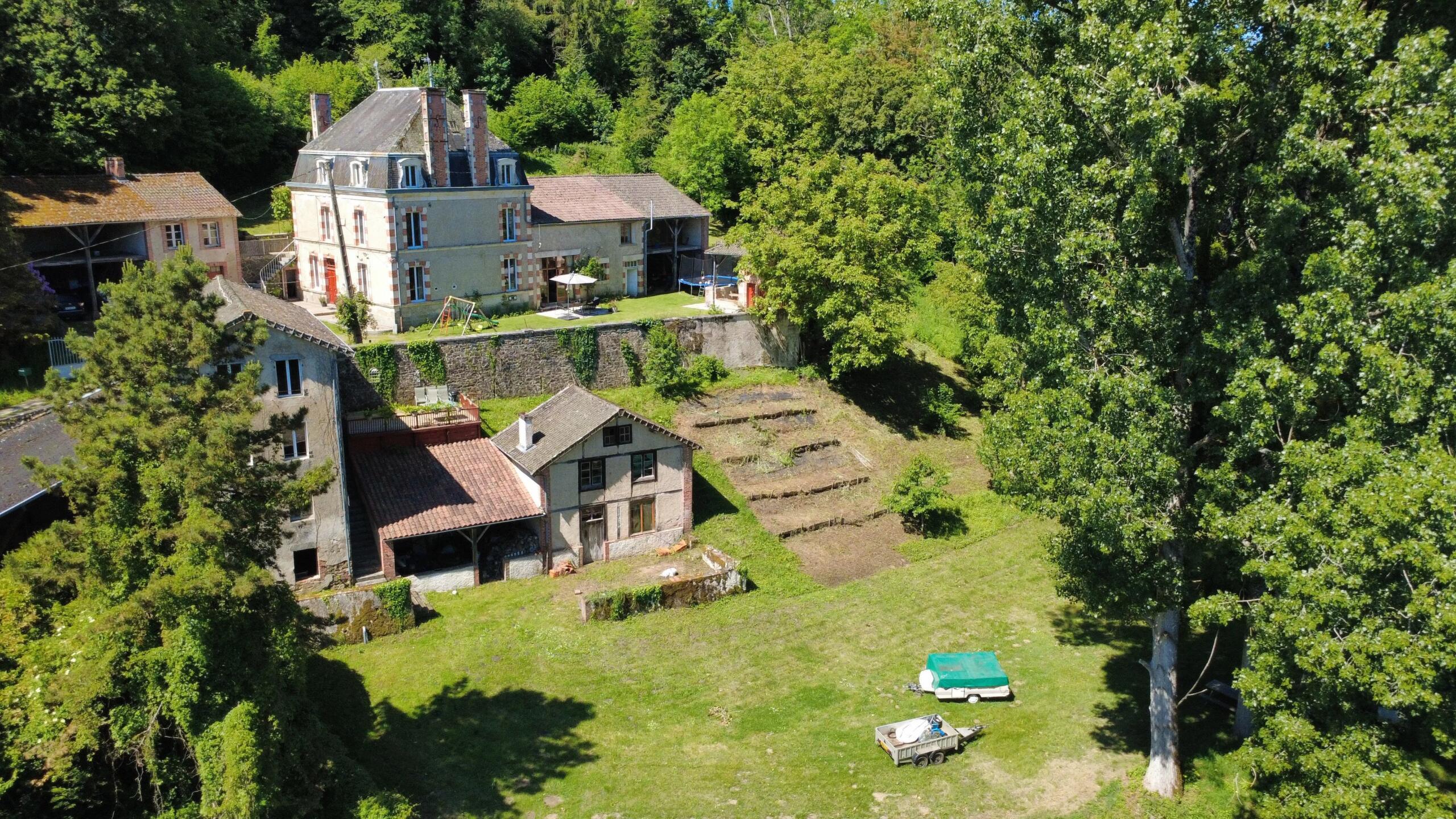 Magnificent riverside property with revenue potential, Limousin – France – BVI85488