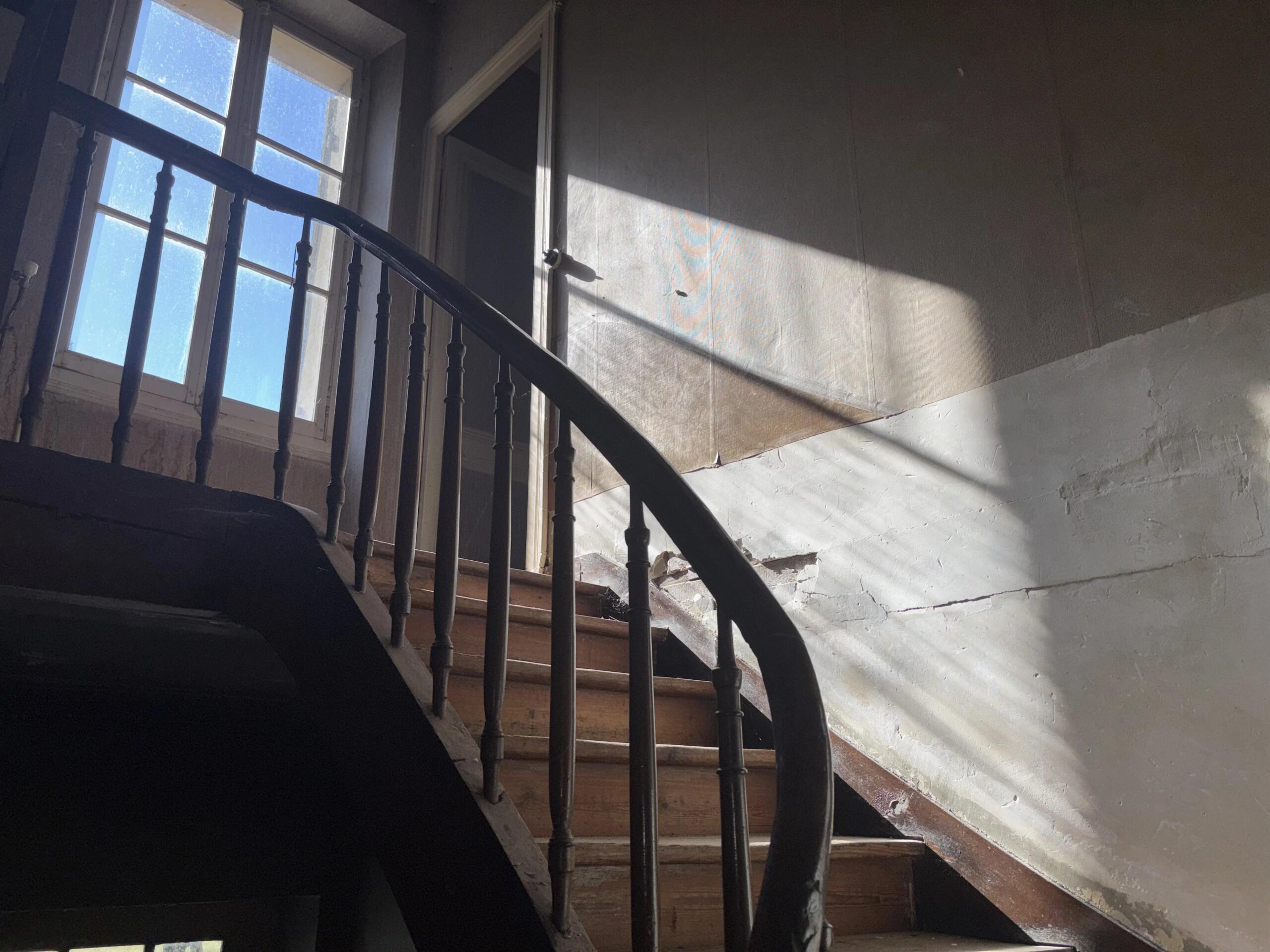 Large Character House for Total Renovation in Quiet Setting, Aquitaine – France – BVI85366