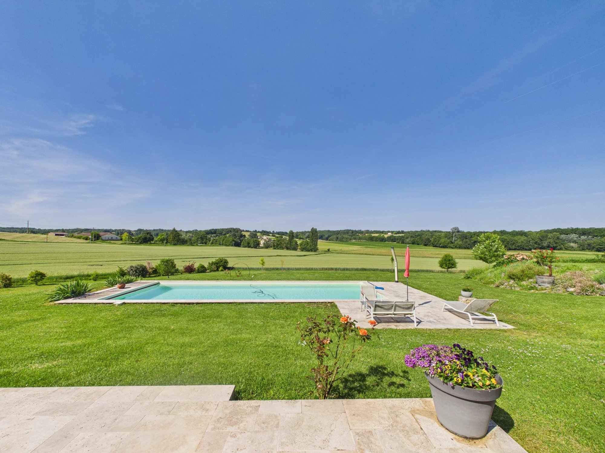 6-bedroom country property in fabulous location, Aquitaine – France – BVI85614