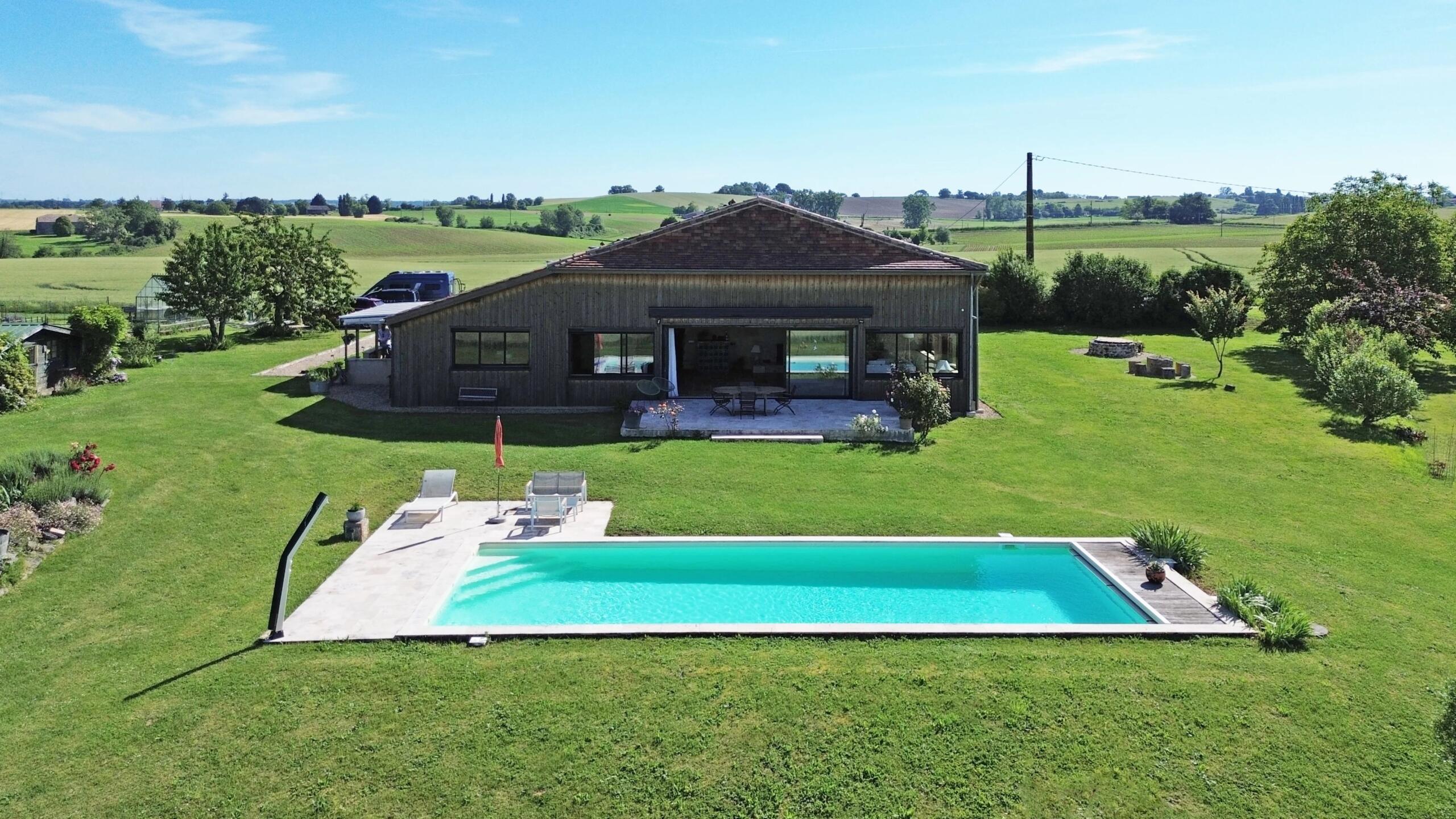 6-bedroom country property in fabulous location, Aquitaine – France – BVI85614