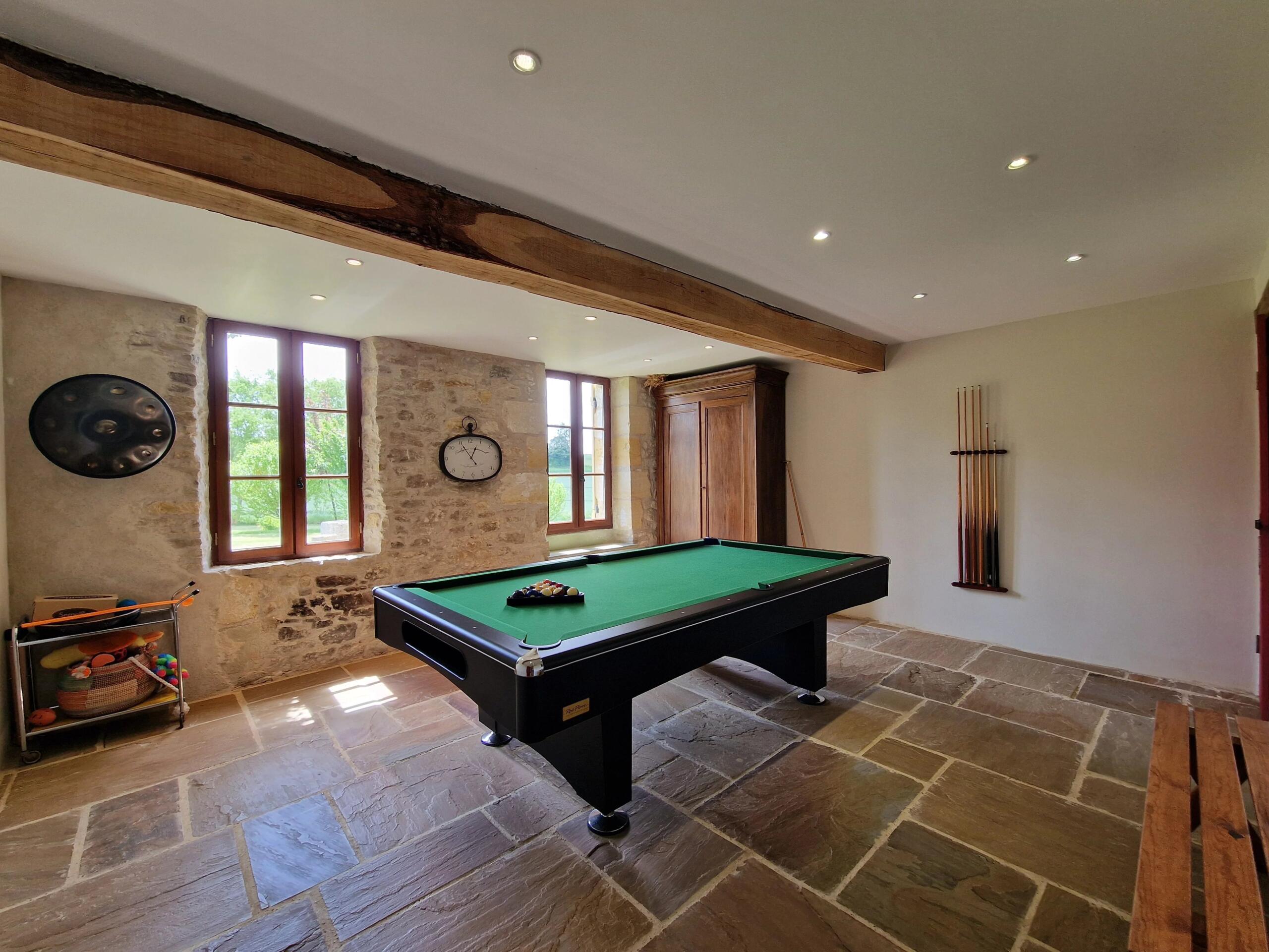 6-bedroom country property in fabulous location, Aquitaine – France – BVI85614
