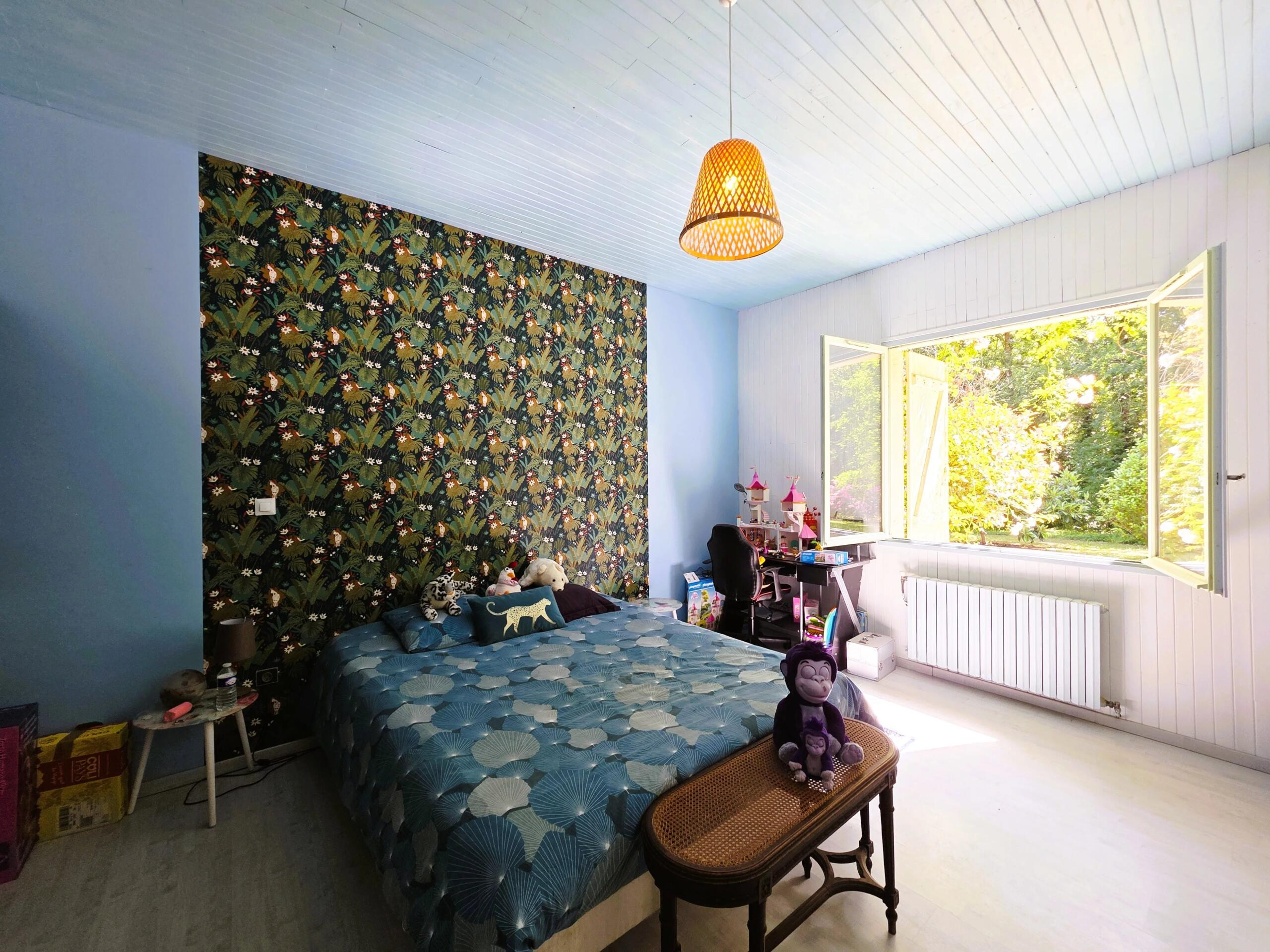 Spacious Family Home in a Peaceful Woodland Setting Near Blasimon, Aquitaine – France – BVI64500