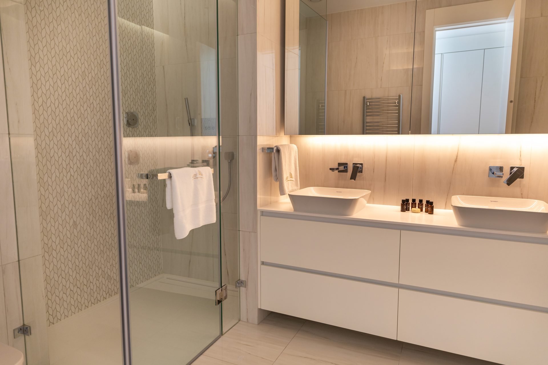 2 bedroom Apartments / Penthouses in Limassol, Cyprus – A-DEL-2-c1603