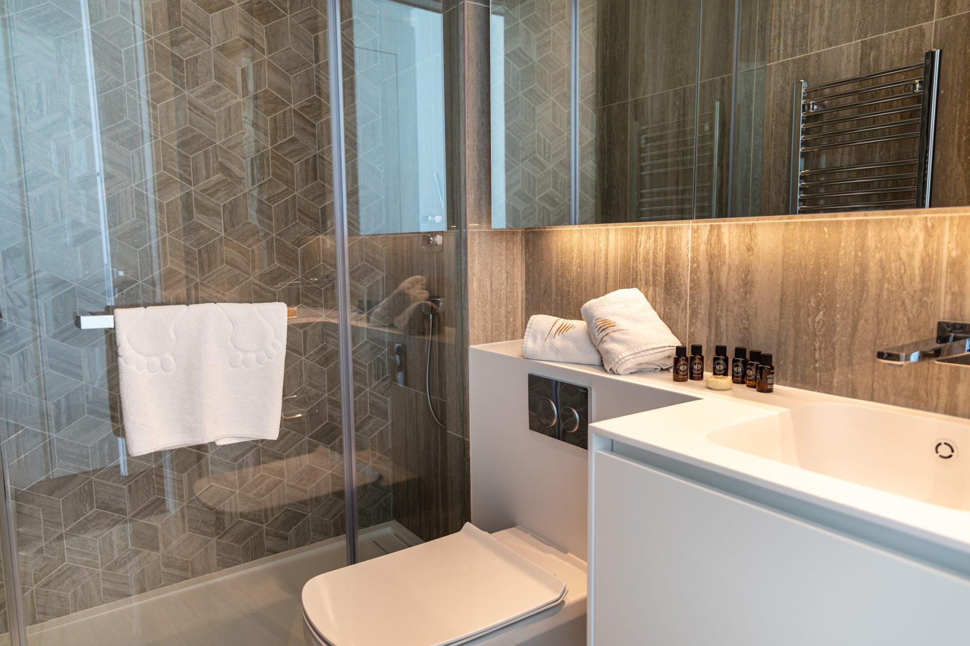 2 bedroom Apartments / Penthouses in Limassol, Cyprus – A-DEL-2-c1603