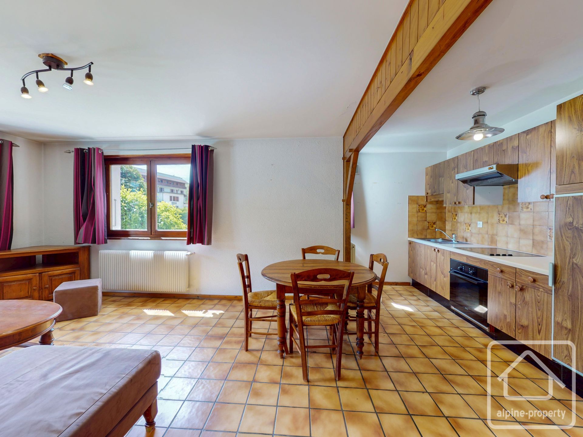 A Delightful 41m² 1 Bedroom Ground-floor Apartment In Samoëns, Steps From The Ski Bus, Featuring A Terrace, Cellar, And Shared Parking. – MELEZESAM