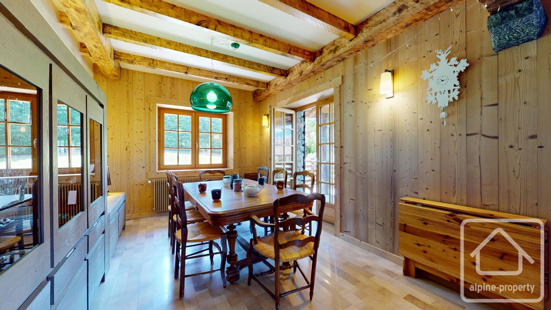 7-bedroom Chalet With 3 Bathrooms, Garage, Carport And Garden, At The Foot Of The Télécabine. – MERLETTE