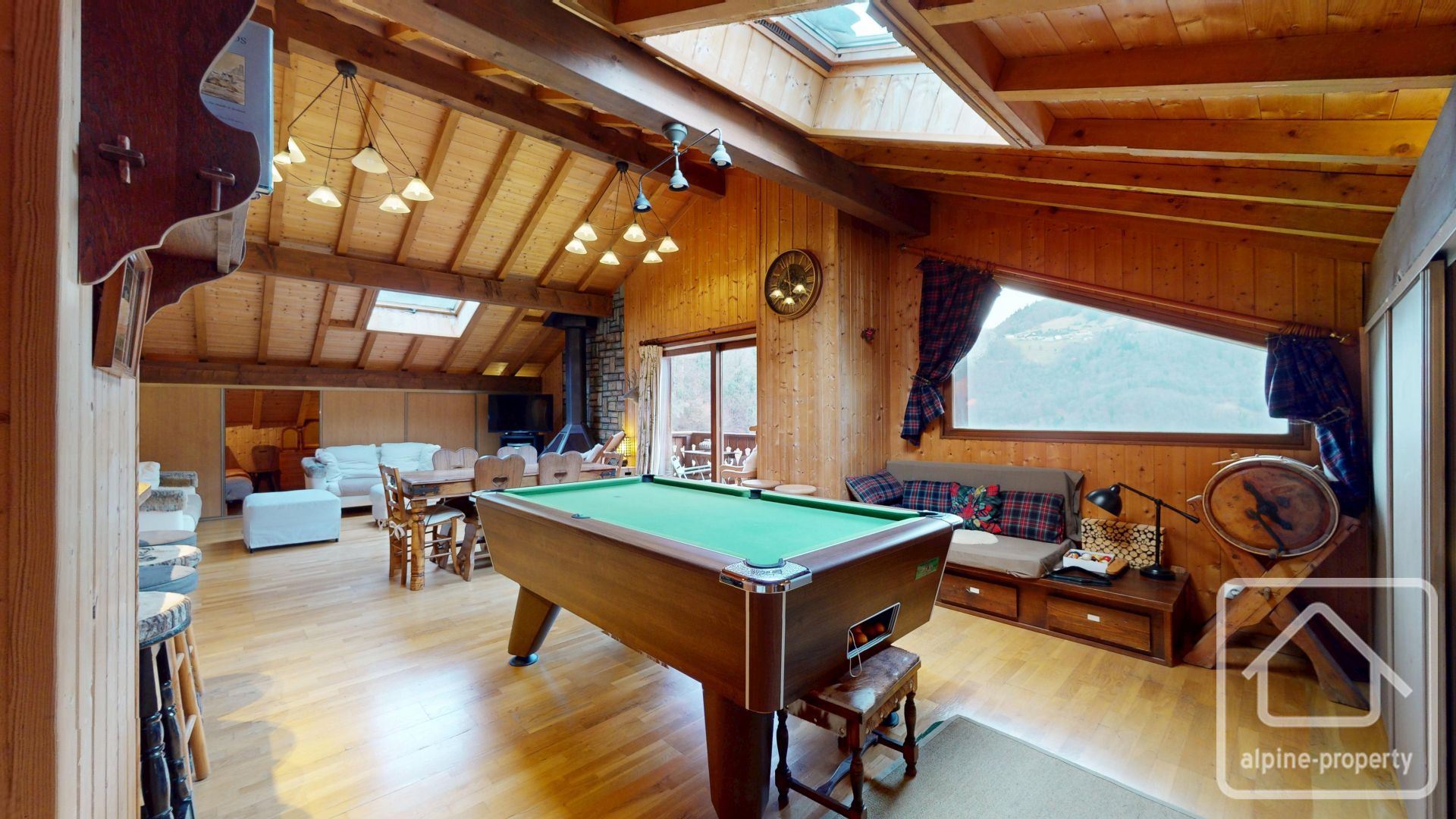 A Property In A Peaceful Setting With Generous Living Space Across Three Apartments, Ideal For Family And/or Rental Use. – TRELACHAUD