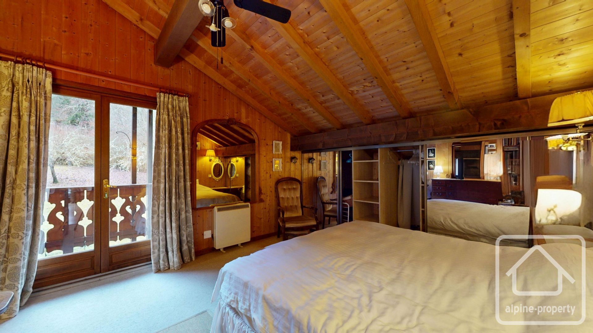 A Property In A Peaceful Setting With Generous Living Space Across Three Apartments, Ideal For Family And/or Rental Use. – TRELACHAUD