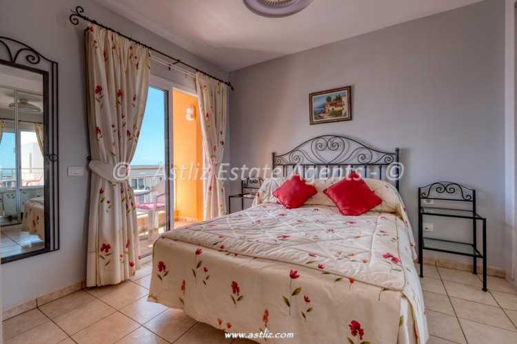 2 bedroom apartment in Callao Salvaje, Spain – AAEP1906