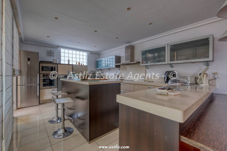 7 bedroom villa in Icod De Los Vinos, Spain – AAEP1905