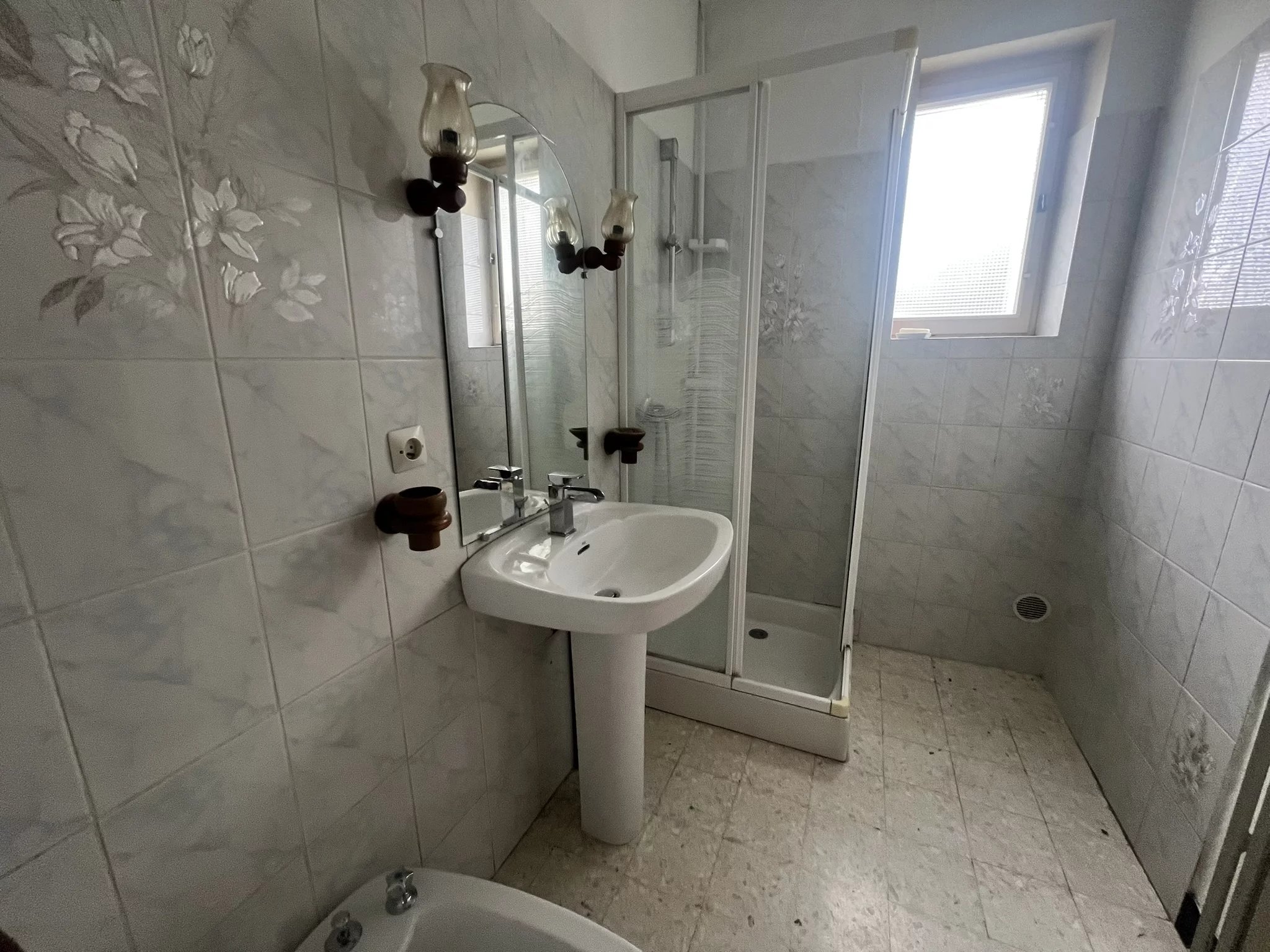 Detached House with Garden and Garage – Peaceful Setting Close to Amenities, Aquitaine – France – BVI85133