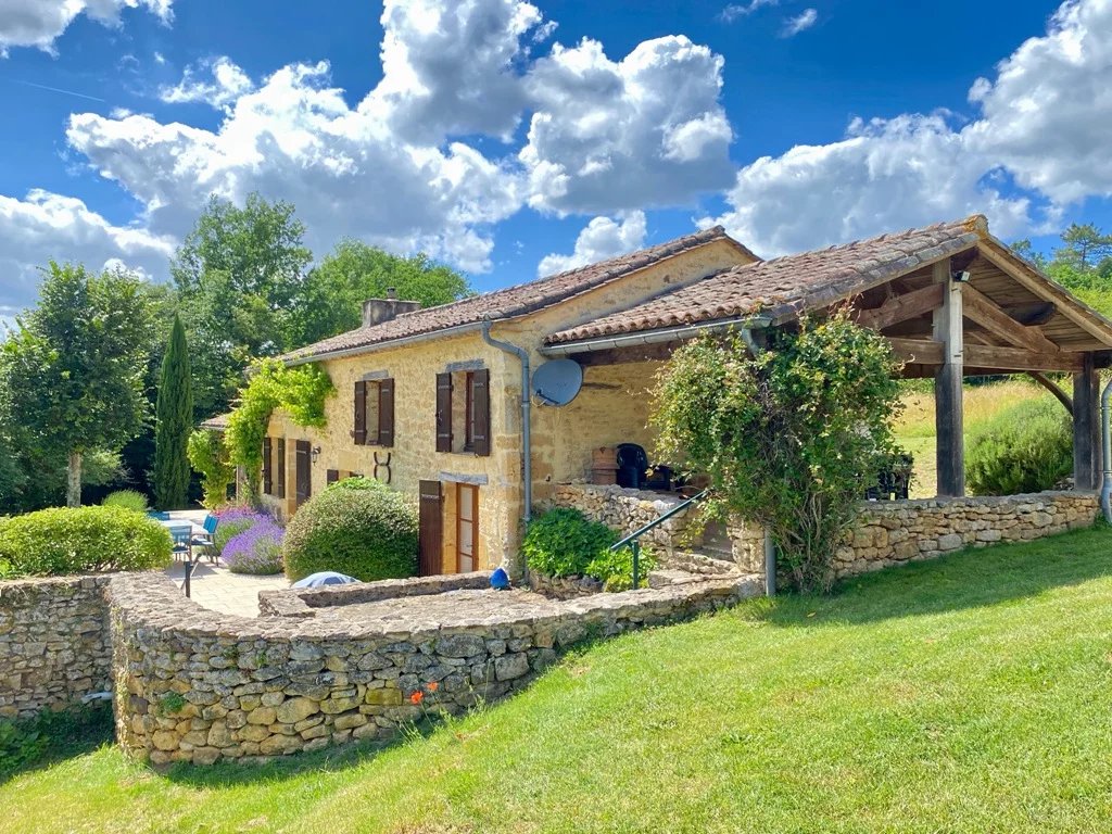 Lovely French cottage nestled in a small hamlet, Aquitaine – France – BVI85693