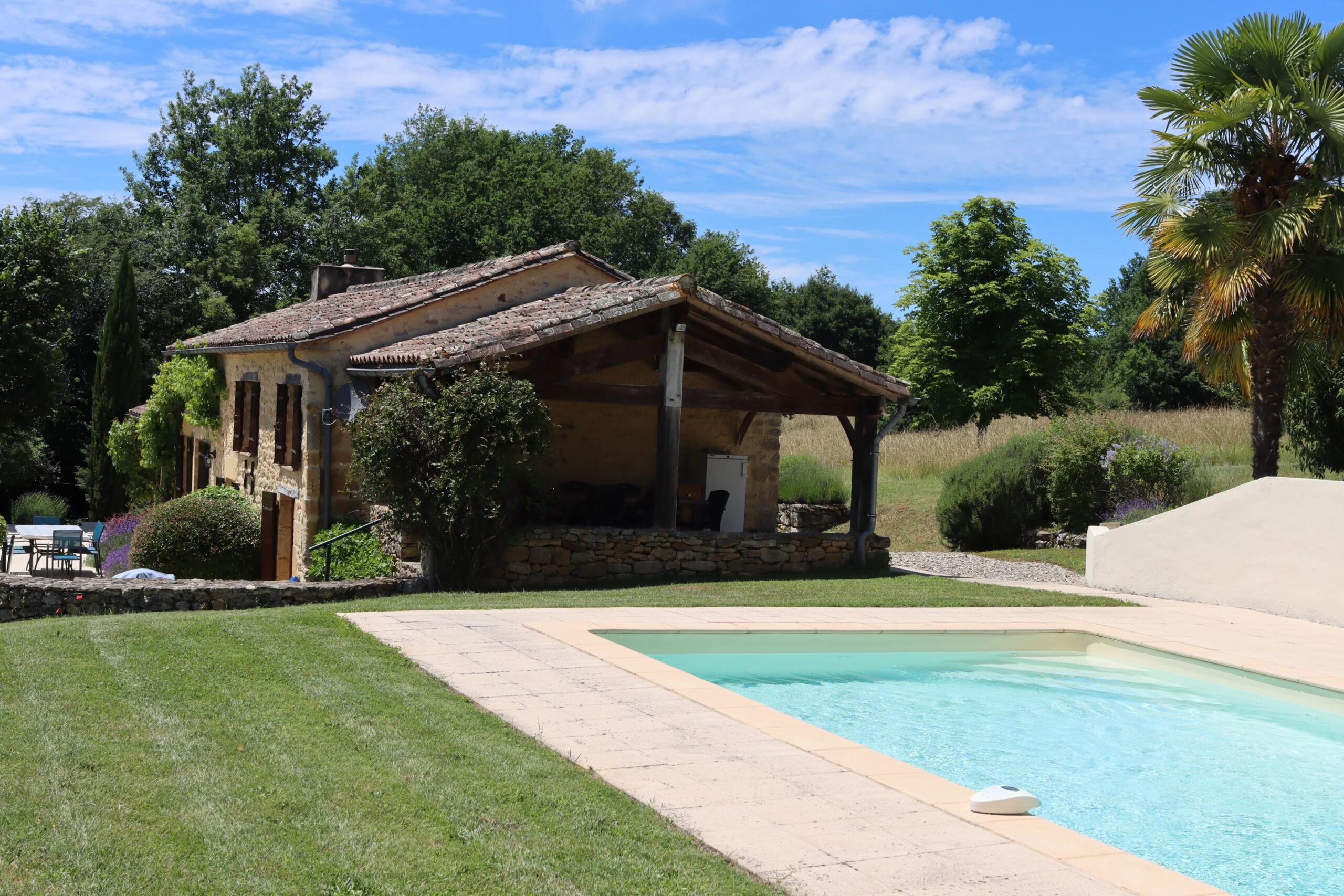 Lovely French cottage nestled in a small hamlet, Aquitaine – France – BVI85693