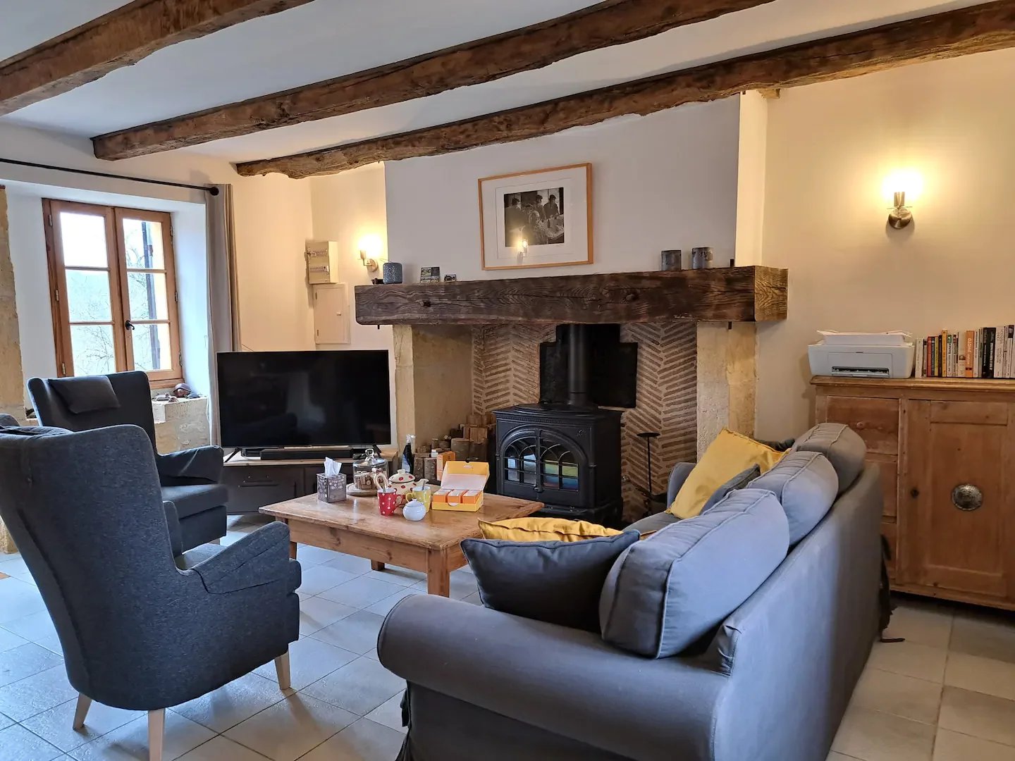 Lovely French cottage nestled in a small hamlet, Aquitaine – France – BVI85693
