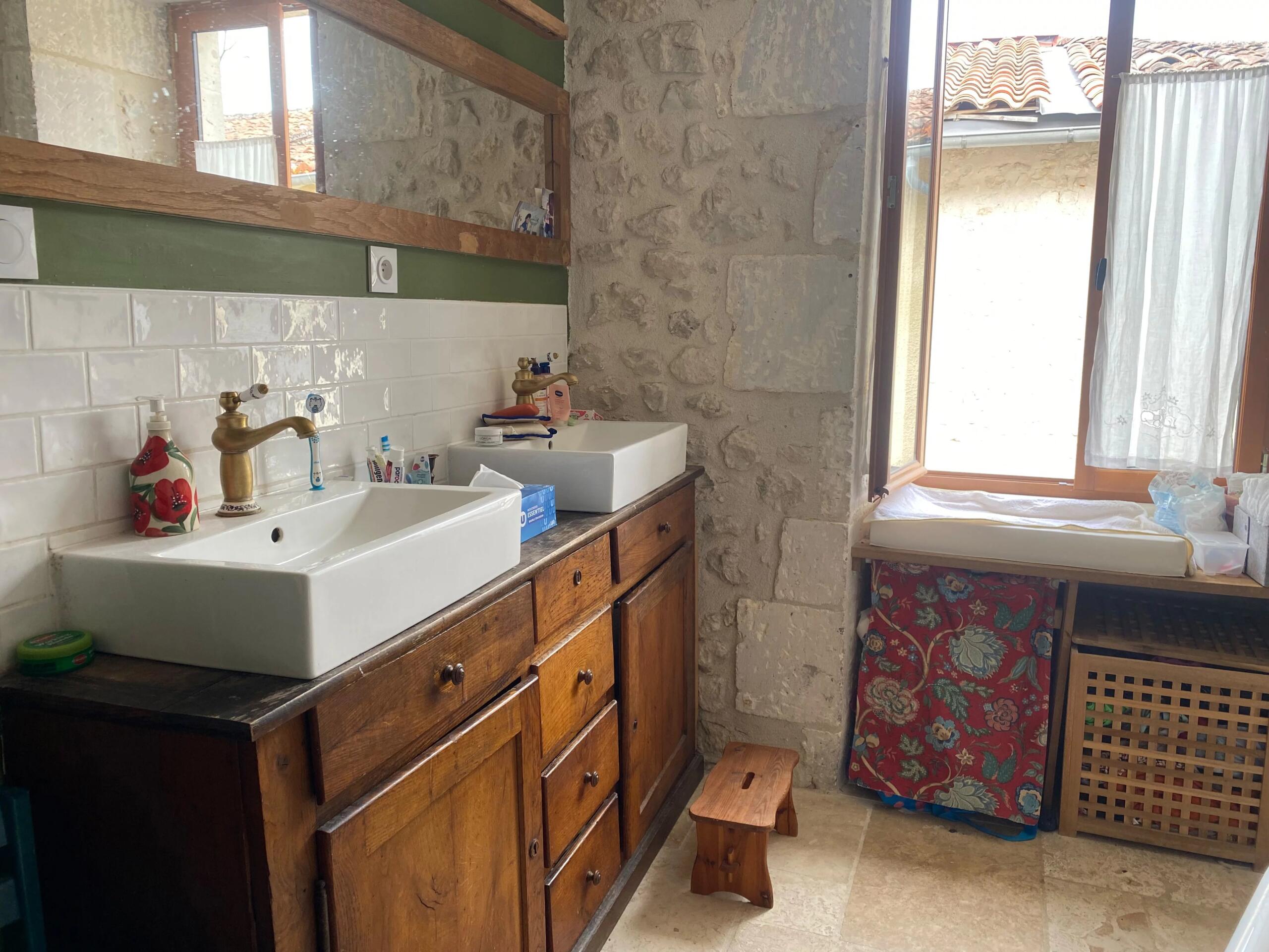 Village house walkable to restaurant and bakery, Poitou-Charentes – France – BVI85890