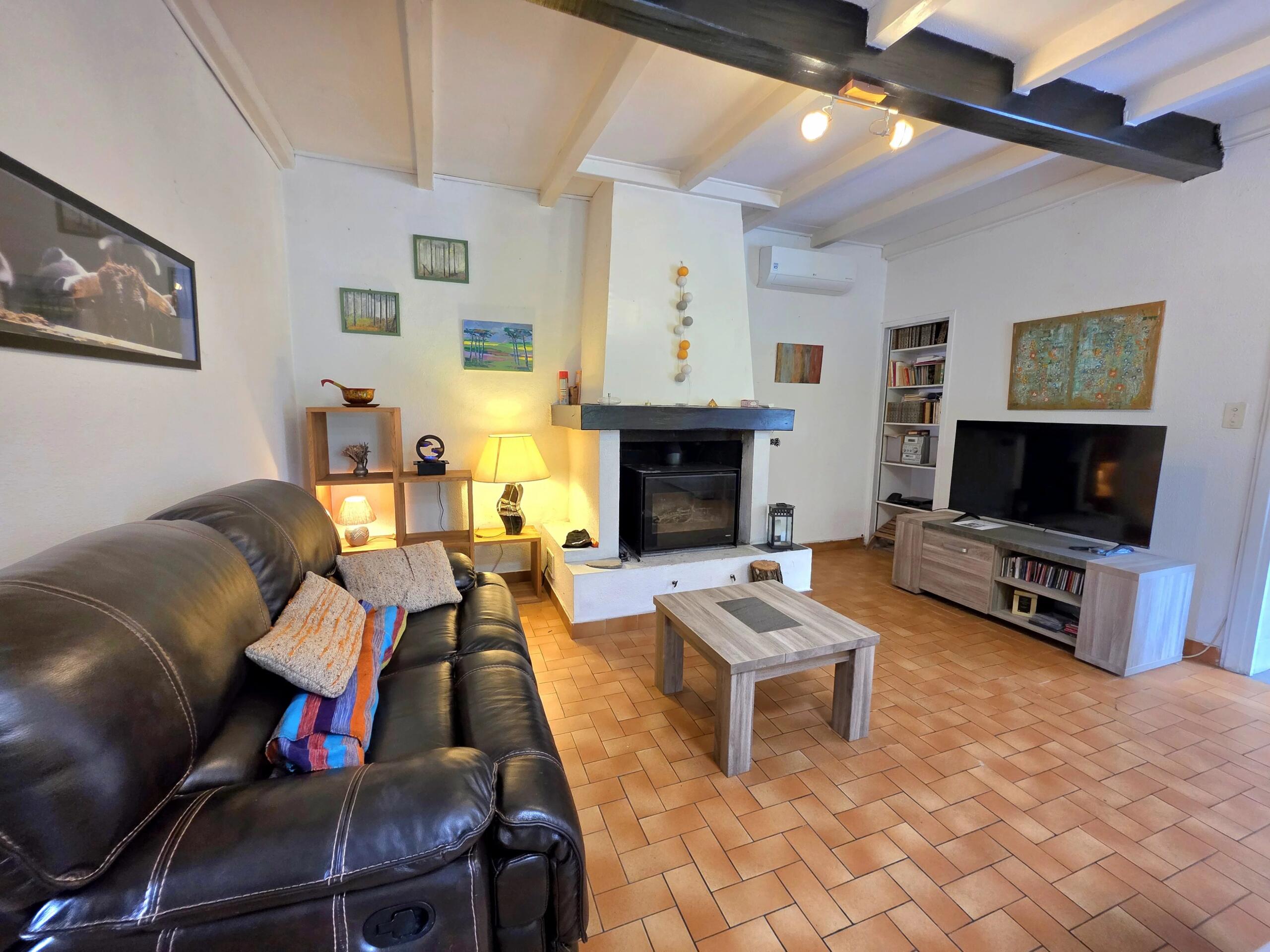 Charming riverside bungalow with swimming pool close to EYMET!, Aquitaine – France – BVI81743