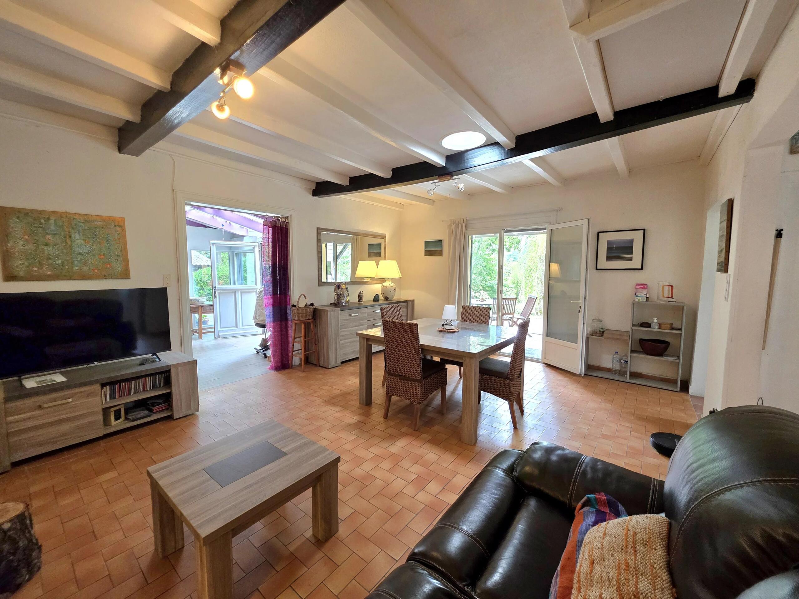 Charming riverside bungalow with swimming pool close to EYMET!, Aquitaine – France – BVI81743