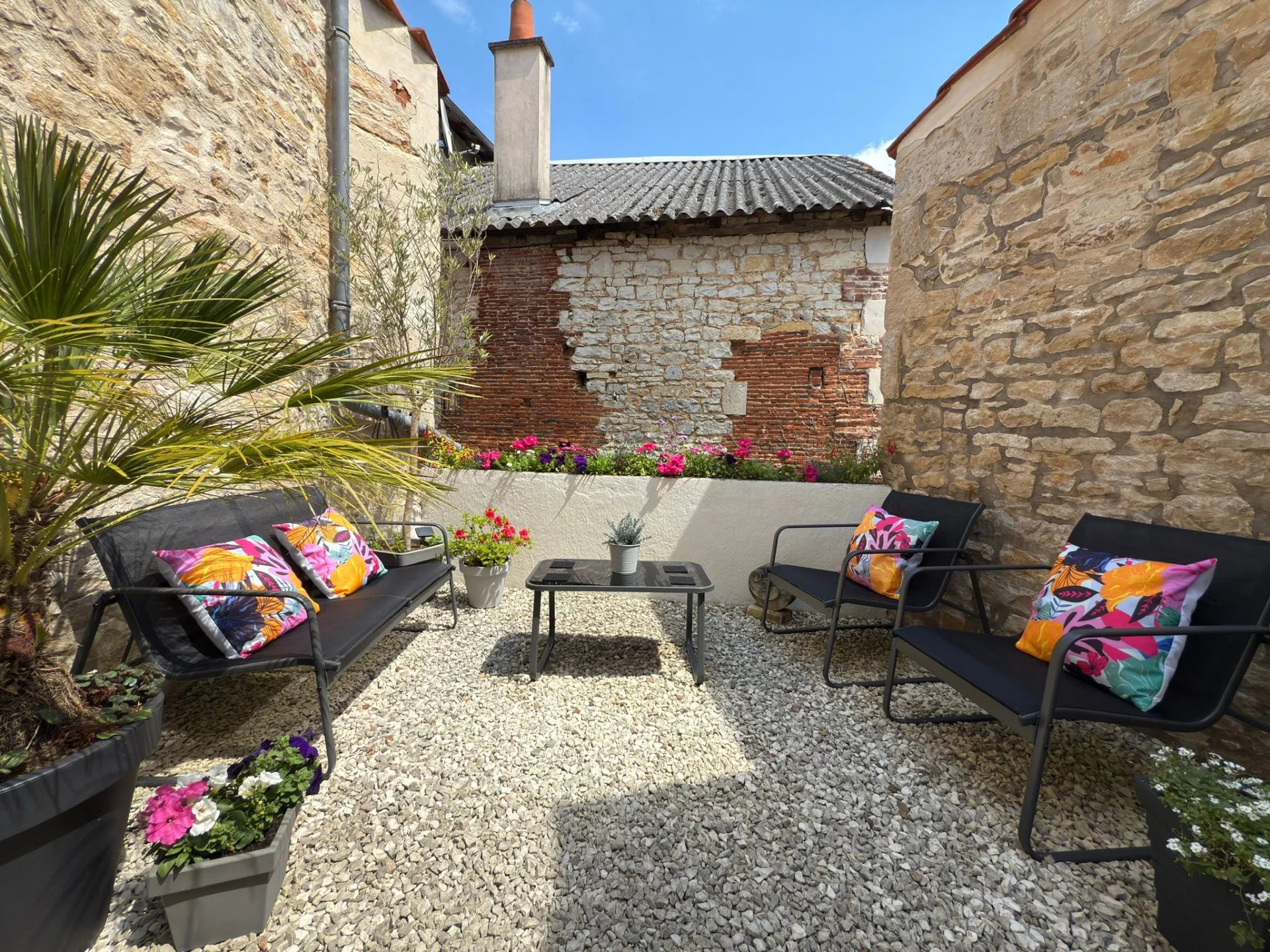 Beautifully renovated stone character property in one of the Charente’s most desirable villages., Poitou-Charentes – France – BVI85985
