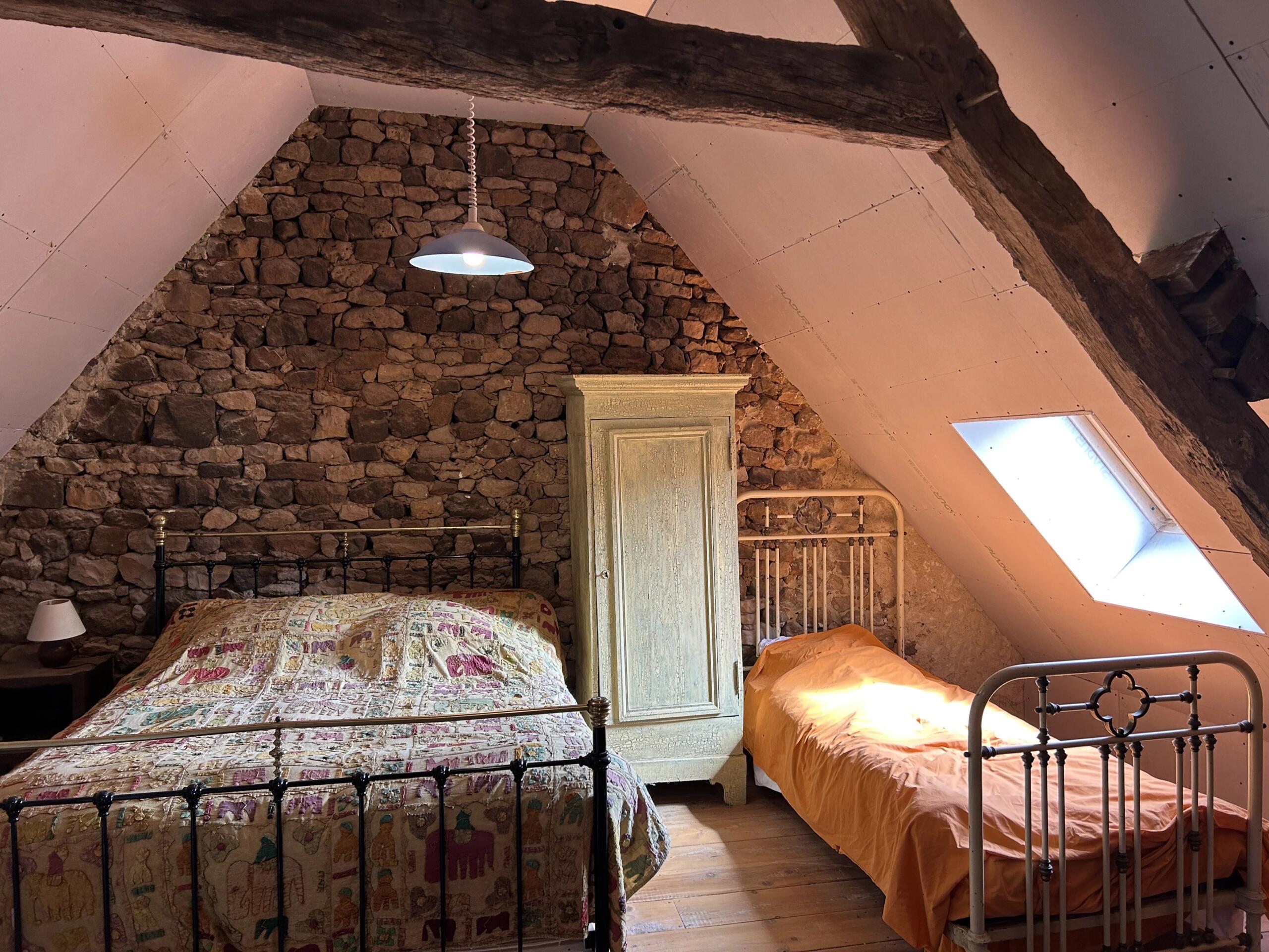 Charming fermette cottage with pool, Centre – France – BVI85348