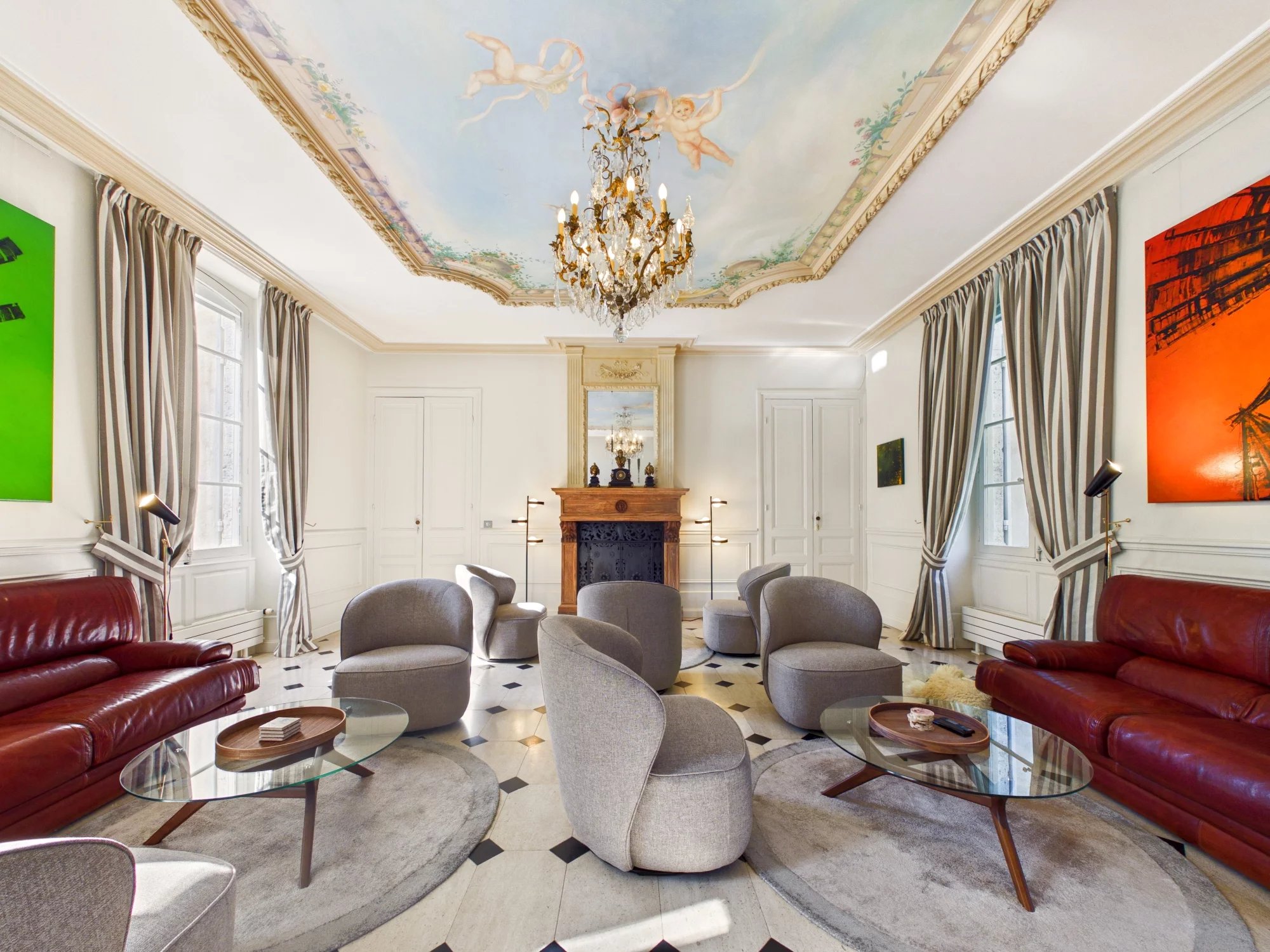 18th-century château, fully renovated to exacting standards and set in parkland gardens with a swimming pool and terraces, Aquitaine – France – BVI85074