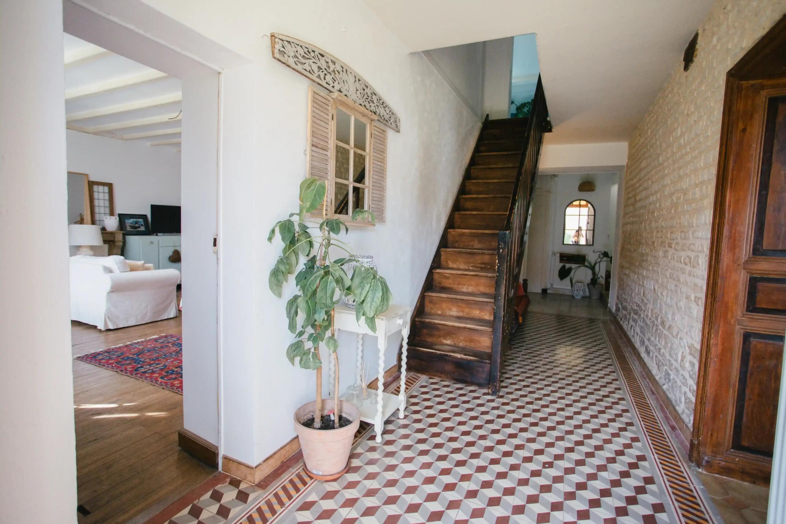 Beautiful Maison de Maitre set in private gardens with additional land close by, Poitou-Charentes – France – BVI85199
