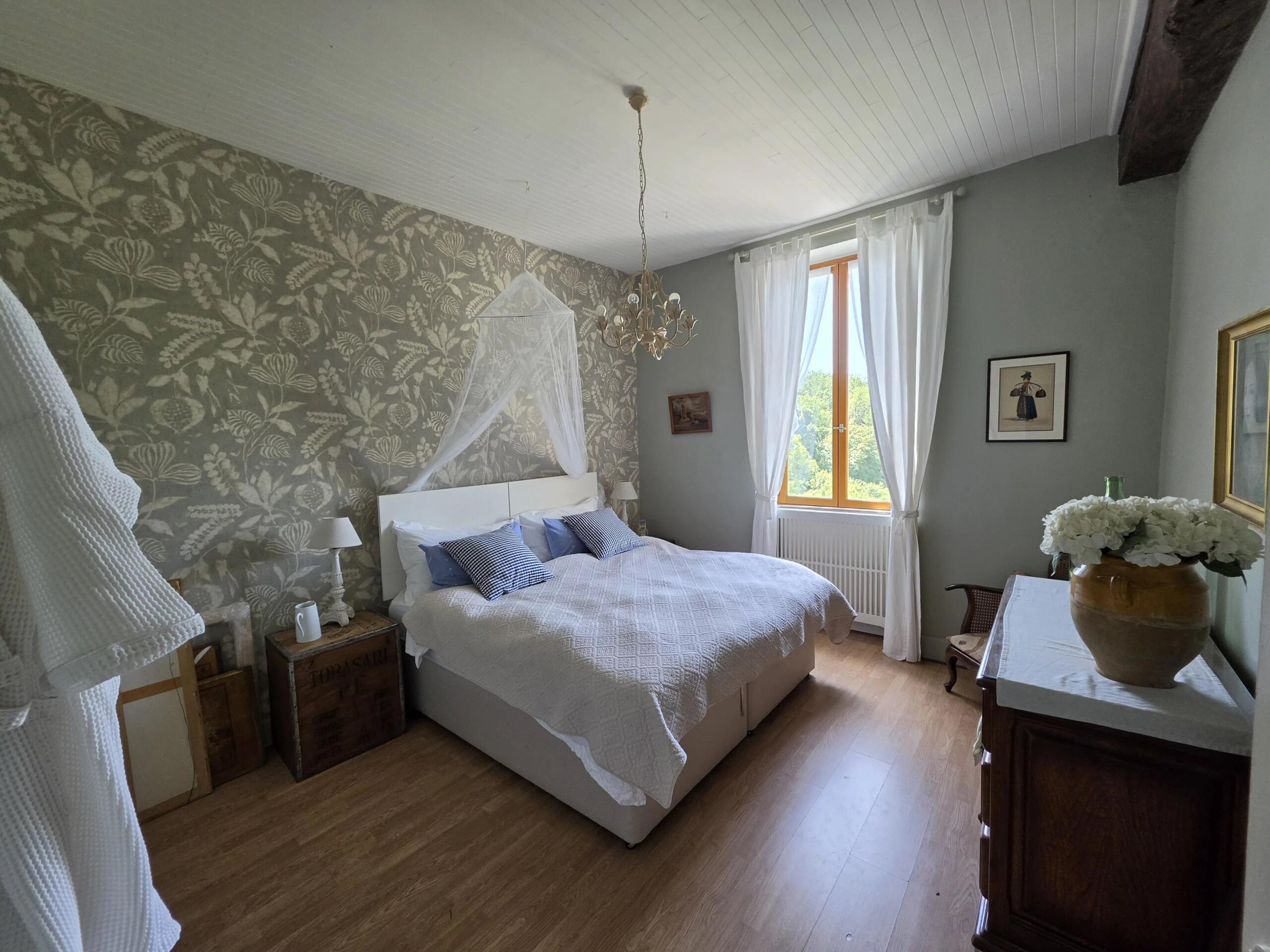Beautiful Stone Country House with Panoramic Views near Nérac, Aquitaine – France – BVI85044