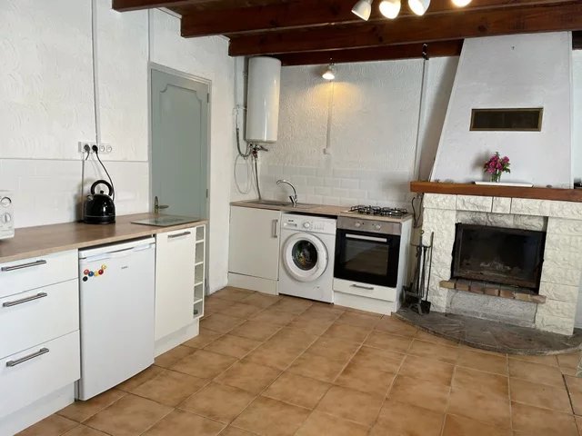 Charming 2-Bedroom house in Saint-Bazile, France, Limousin – France – BVI85368