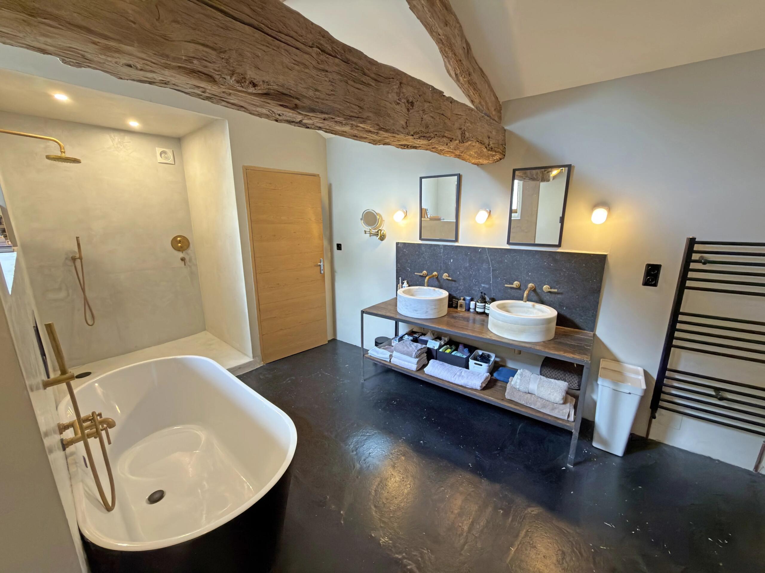 Charming Dordogne farmhouse with swimming pool, stunning views and barn!, Aquitaine – France – BVI85964