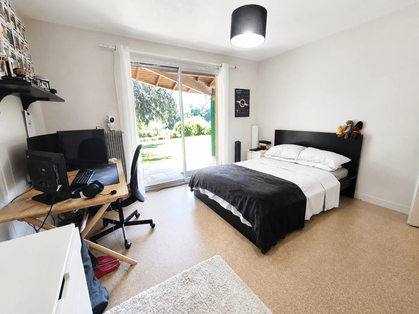 Private Contemporary Estate with Indoor Pool, Lake and 6 Ha of Parkland, Poitou-Charentes – France – BVI85815