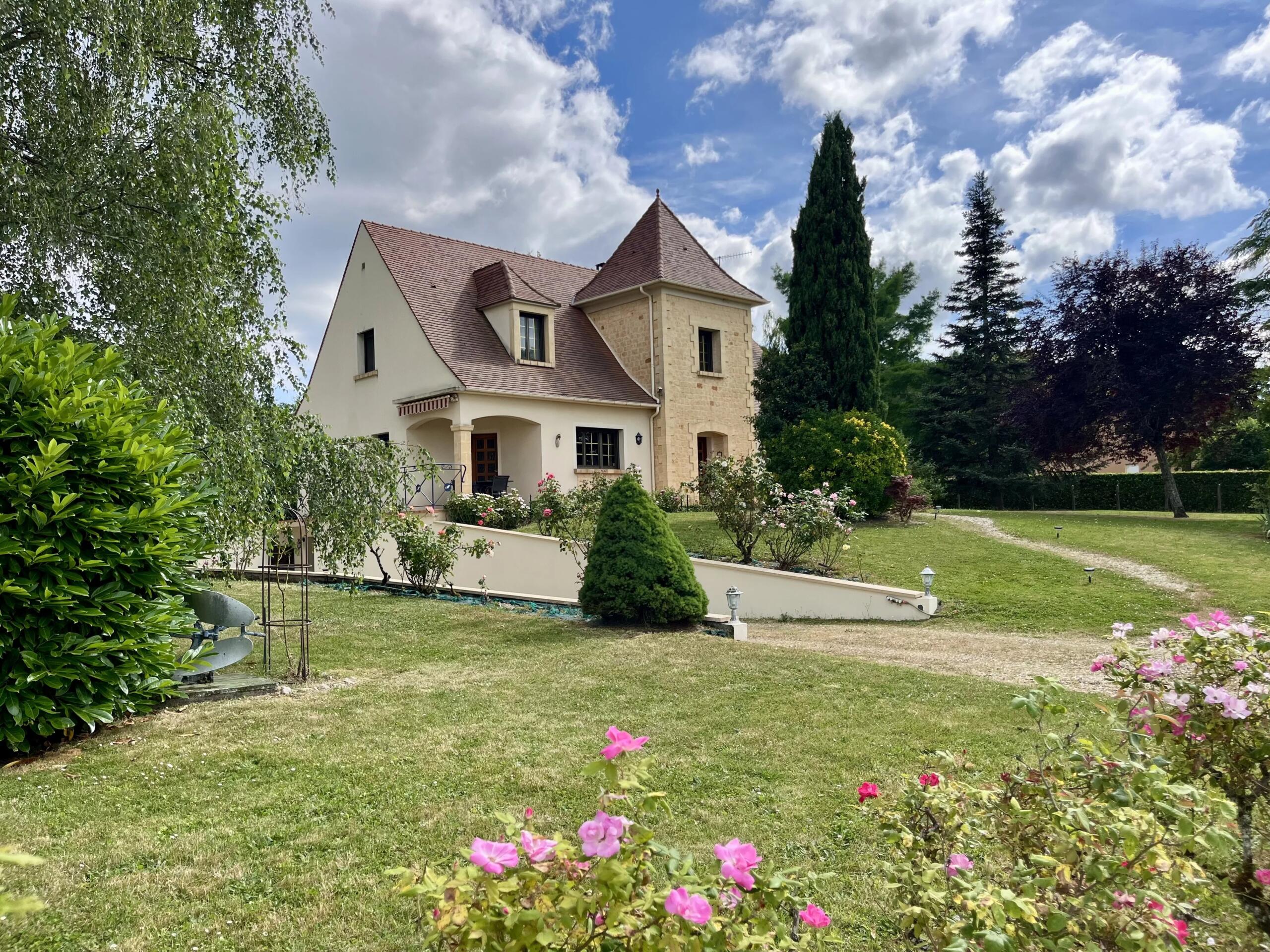 Beautiful Perigord-style home with open views, large garden and high-quality features!, Aquitaine – France – BVI85901