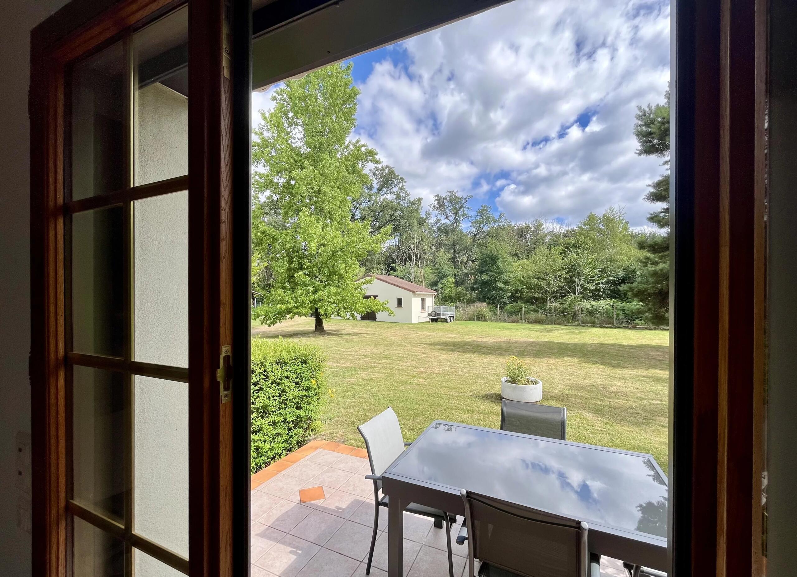 Beautiful Perigord-style home with open views, large garden and high-quality features!, Aquitaine – France – BVI85901