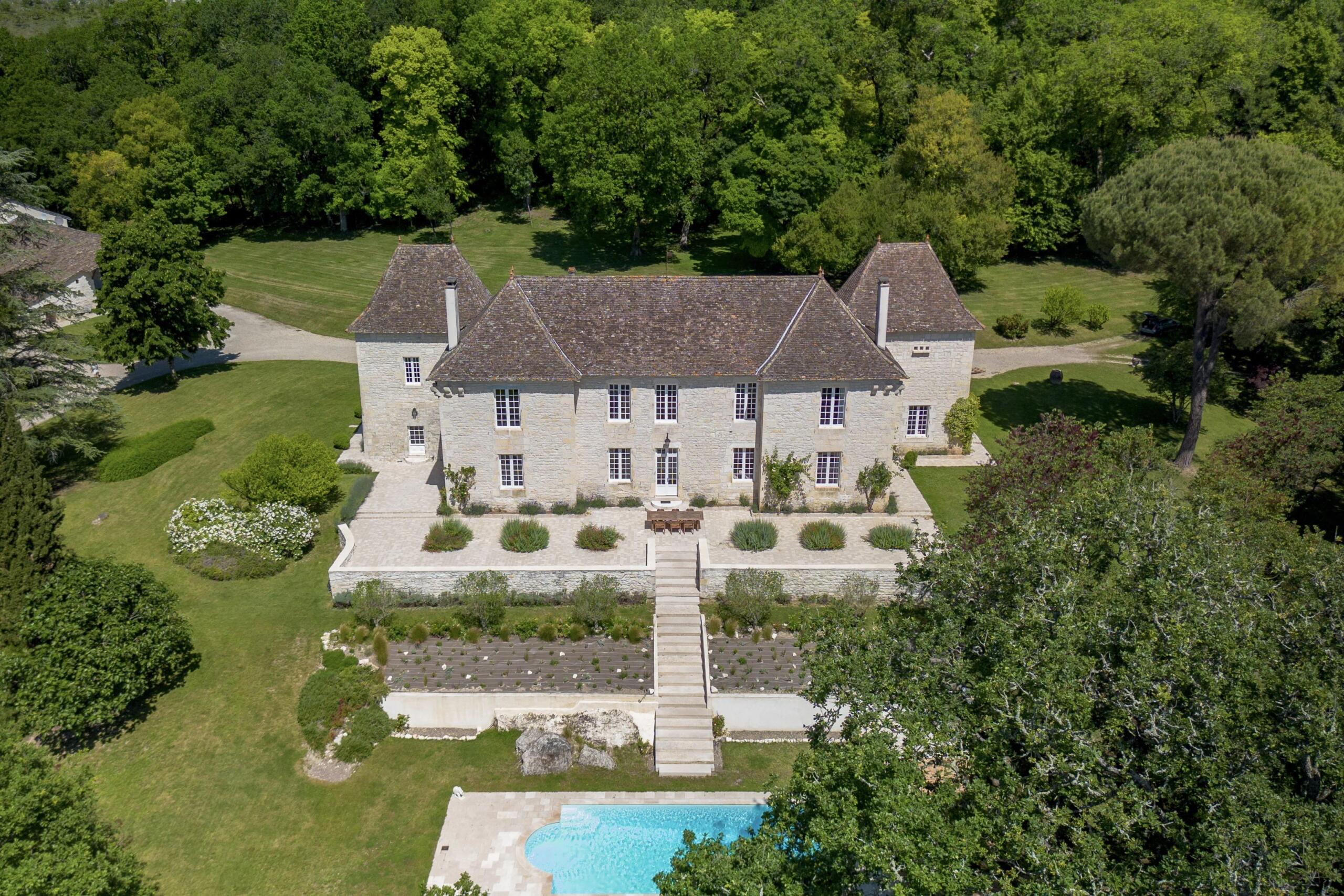 Exceptional Estate with Renovated 18th Century Château, Lake and 38 Hectares – Near Montcuq, Lot, South-West France, Midi-Pyrénées – France – BVI85262
