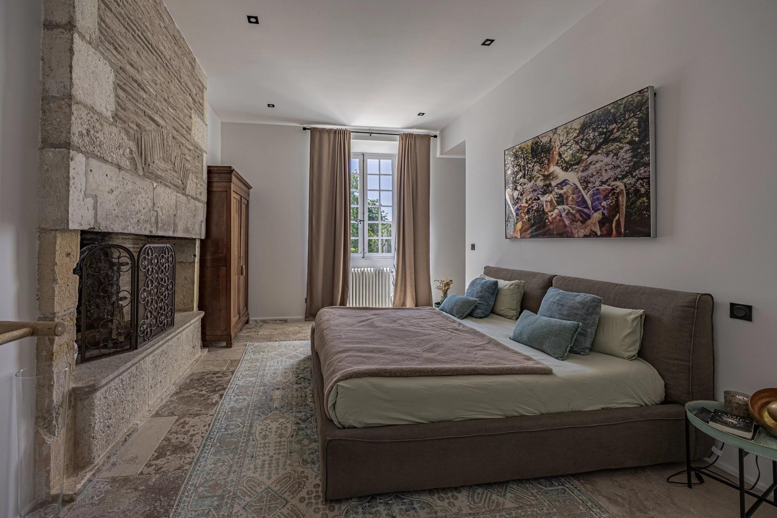 Exceptional Estate with Renovated 18th Century Château, Lake and 38 Hectares – Near Montcuq, Lot, South-West France, Midi-Pyrénées – France – BVI85262