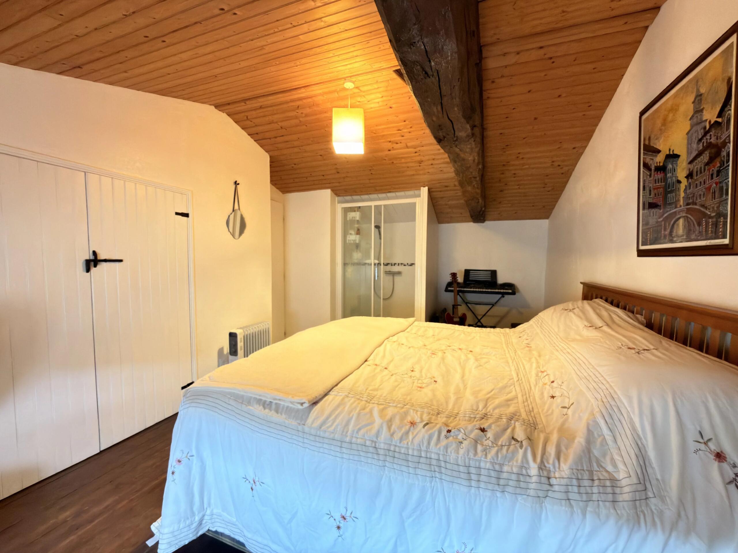 Beautifully Renovated Village Home Close to Amenities, Poitou-Charentes – France – BVI86054