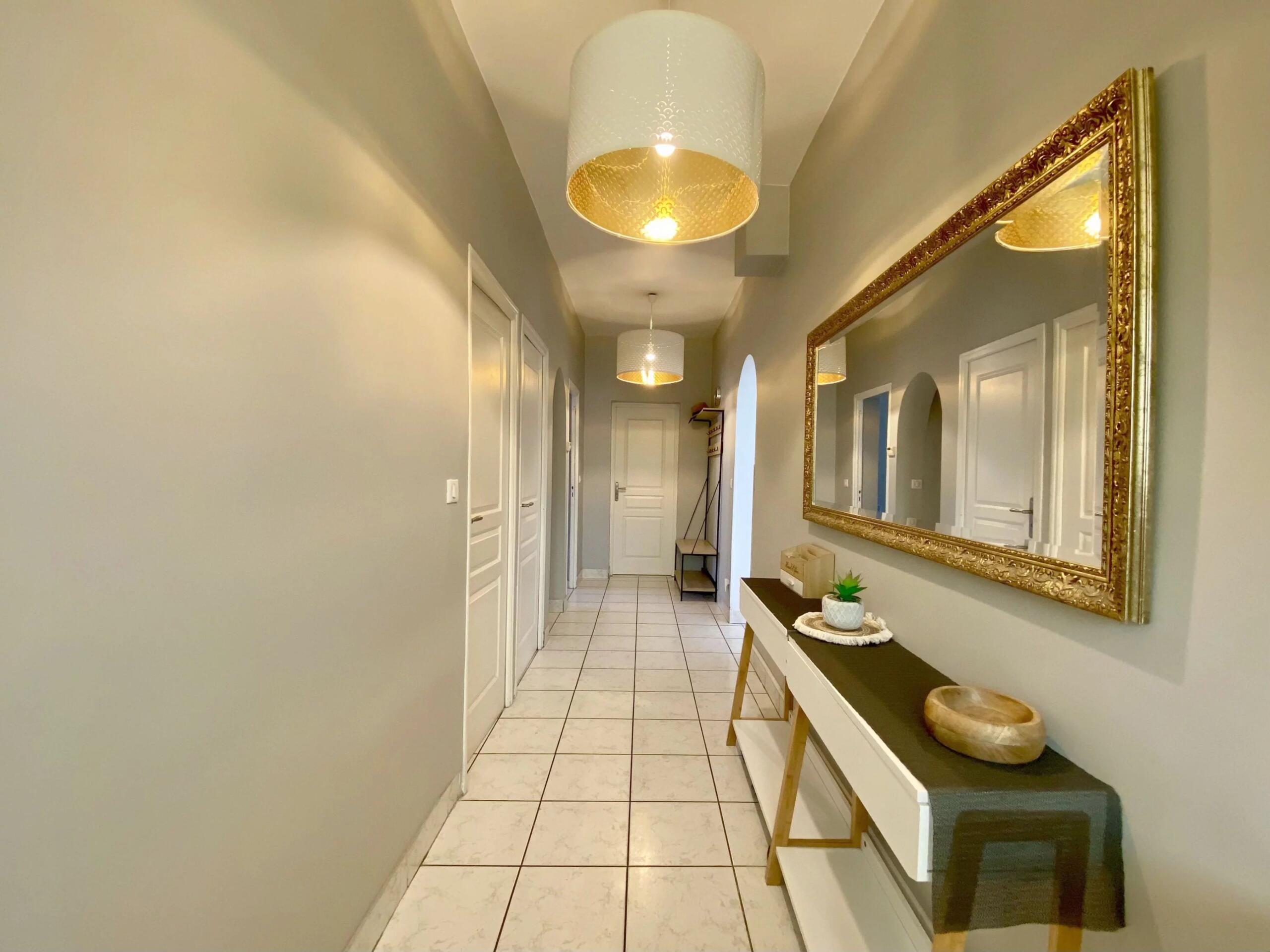 Character property with generous living space and enclosed garden, Aquitaine – France – BVI85119