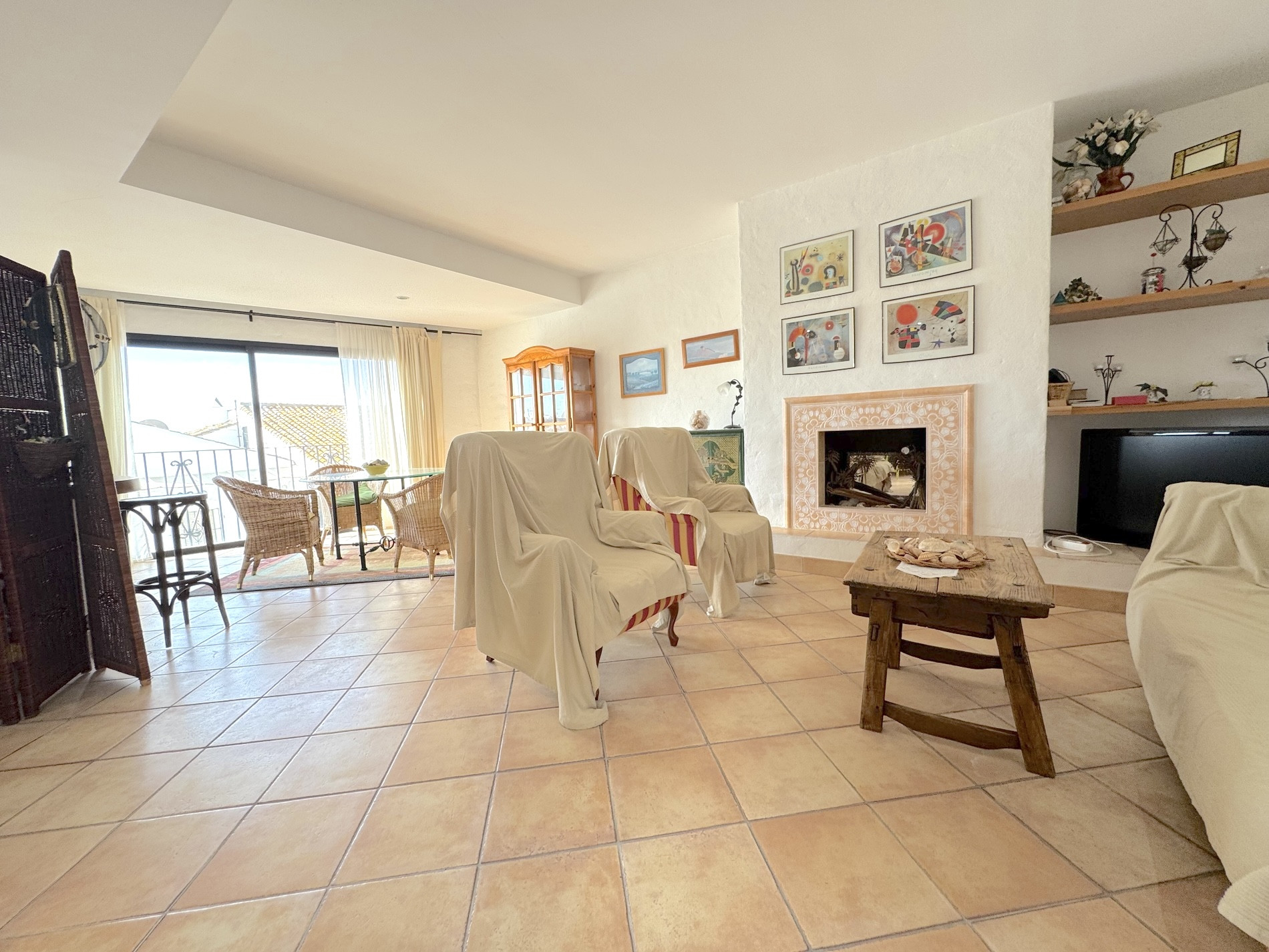 2 bedroom Apartment in Marbella, Malaga, Spain – 428-05426E