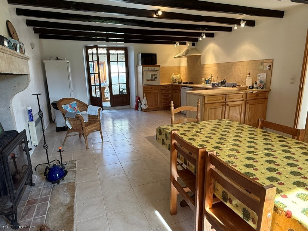 3 bedroom House in Champagne-Mouton, France – r7375
