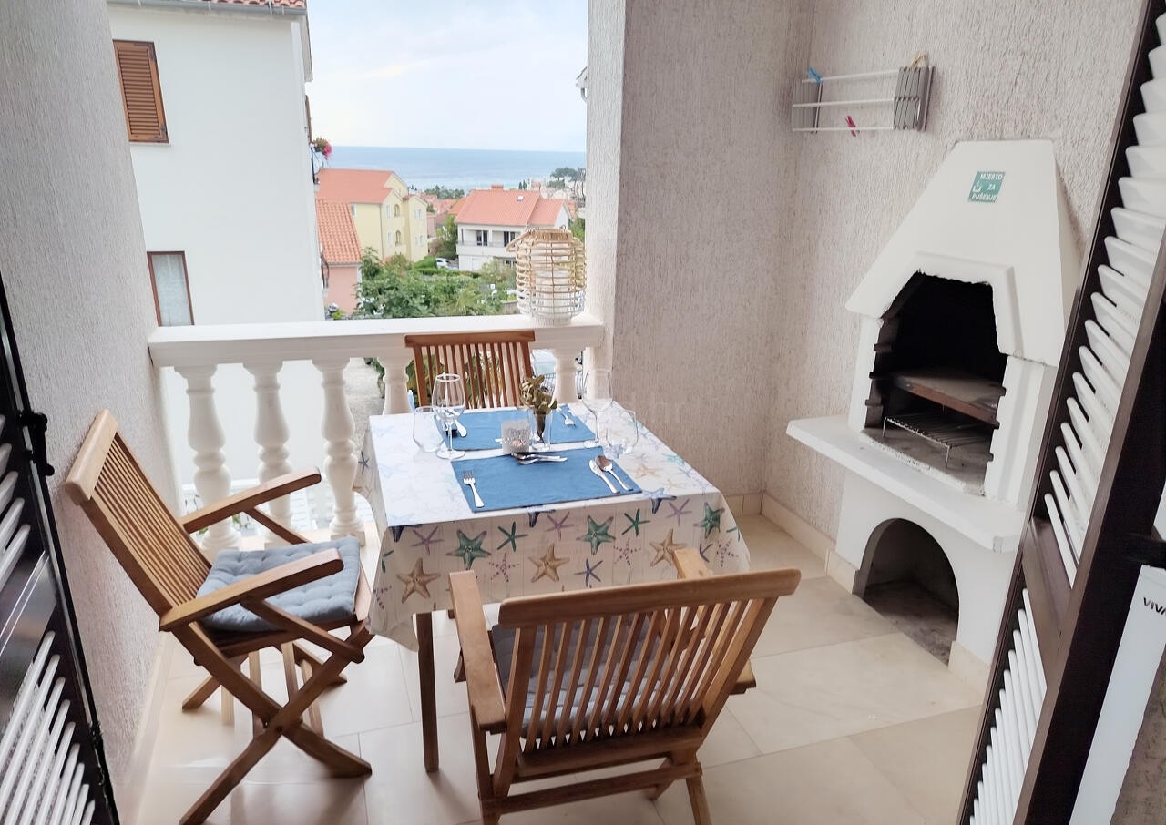 apartment in Malinska-Dubašnica, Croatia – 103689