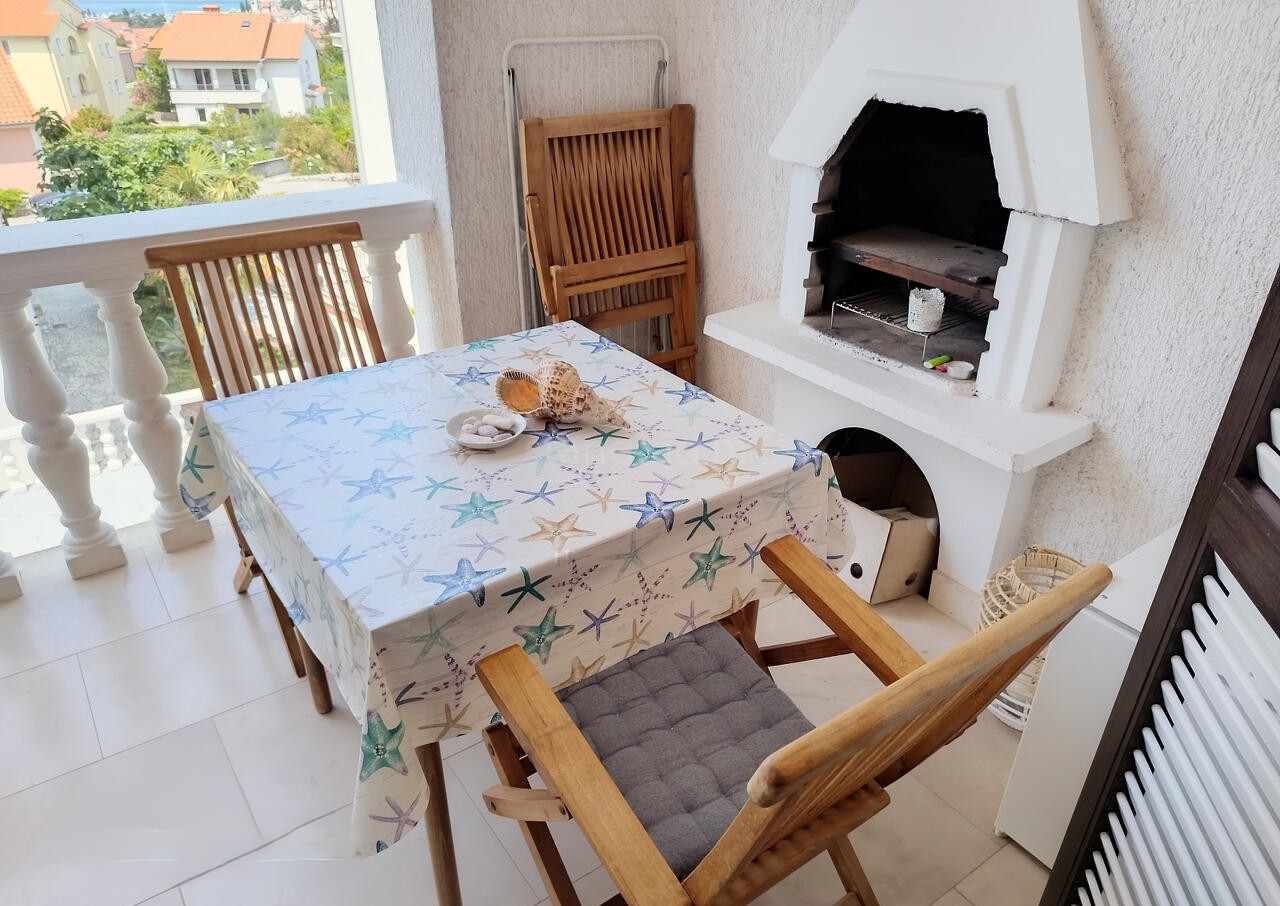 apartment in Malinska-Dubašnica, Croatia – 103689
