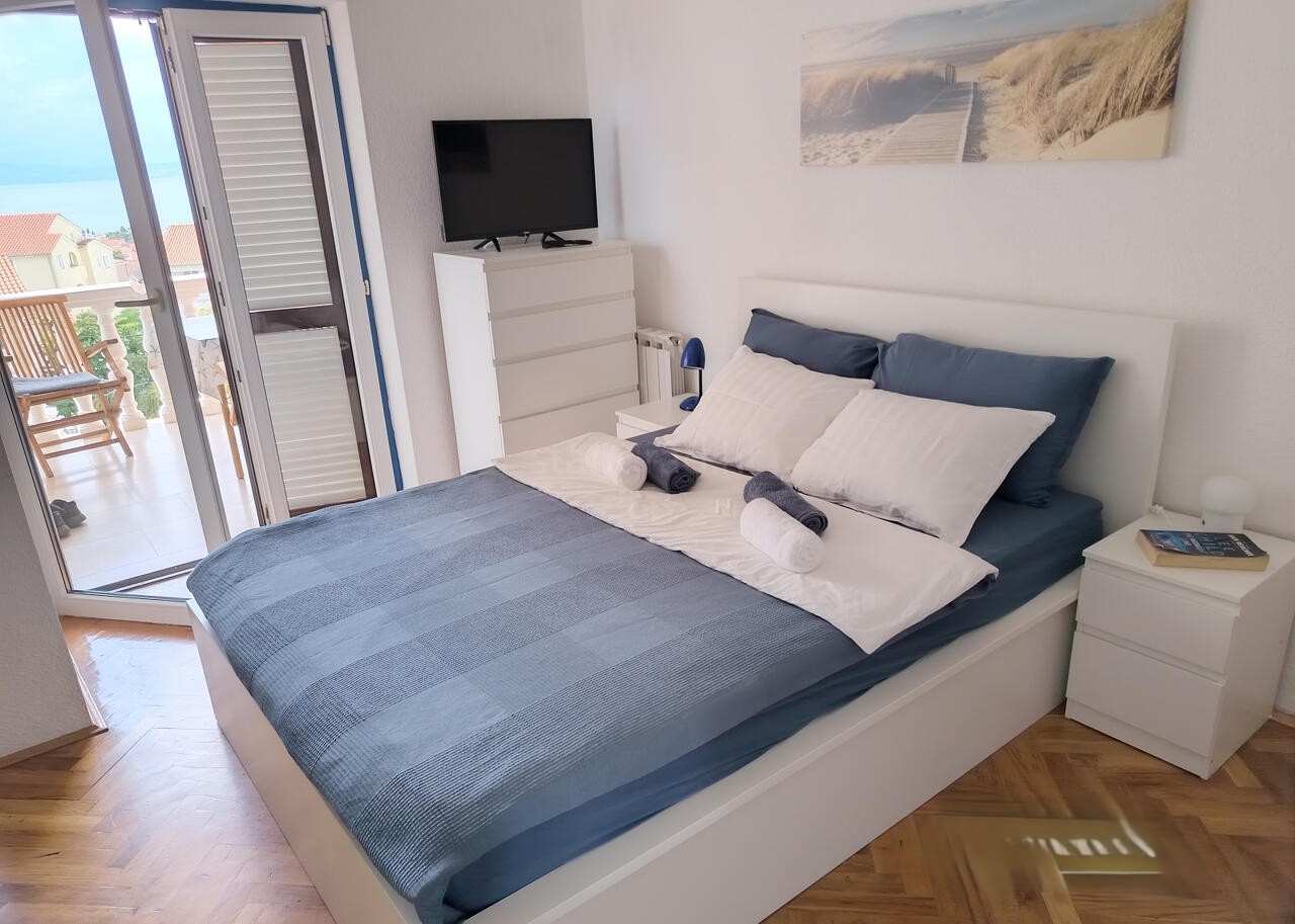 apartment in Malinska-Dubašnica, Croatia – 103689