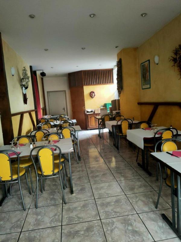 creperie/pizzeria in Saint Cere, Lot, France