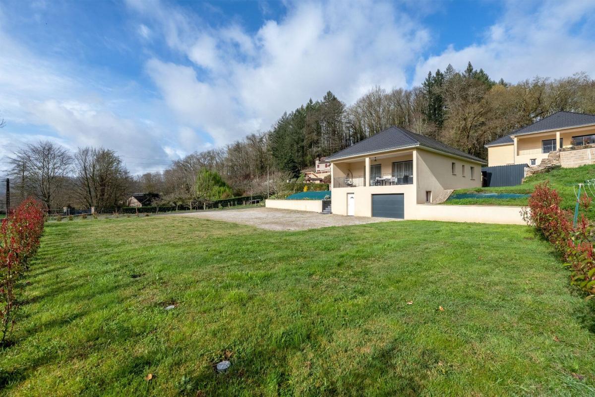 3 bedroom maison individuelle in Altillac, Corrèze, France