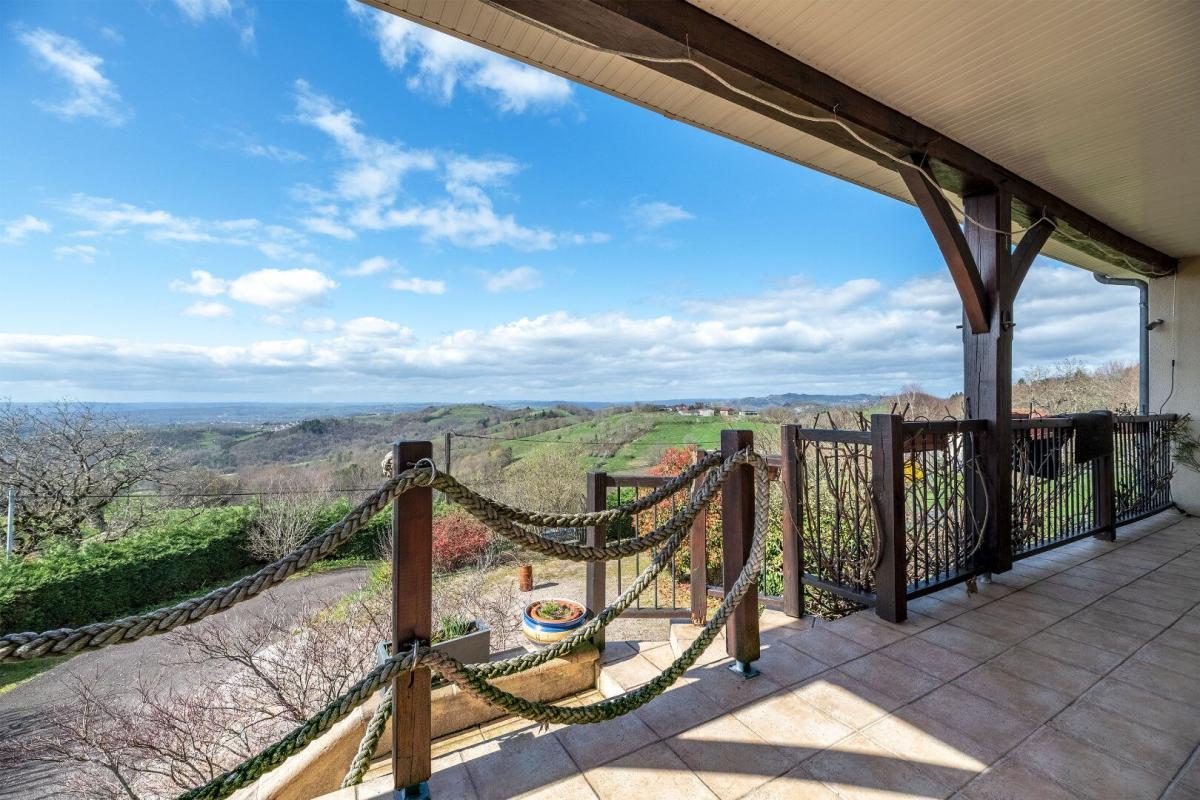 4 bedroom maison in Estal, Lot, France