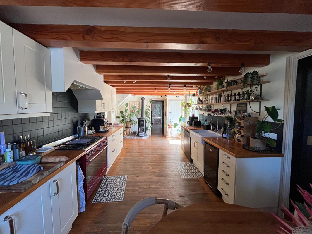 4 bedroom maison situee en campagne in Juillaguet, Charente, France