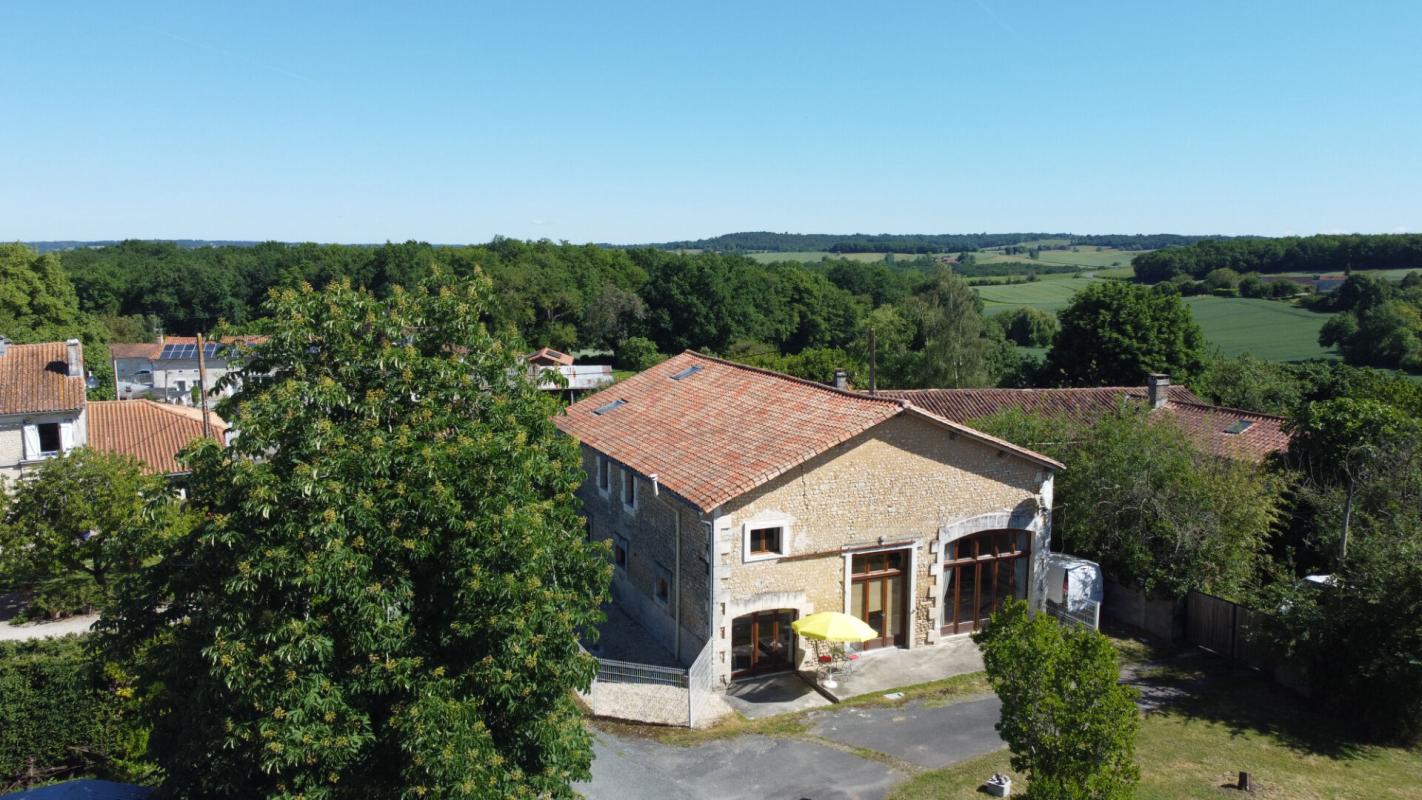 3 bedroom maison in Bors (canton De Tude Et Lavalette), Charente, France
