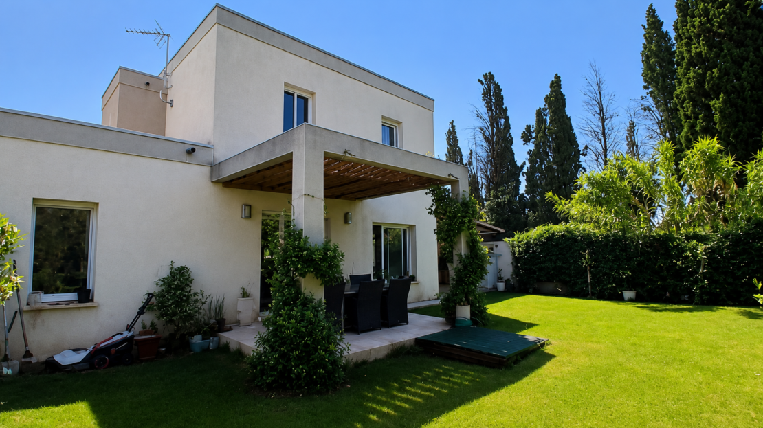 3 bedroom Detached House in Beziers, Herault, France – b410400eb