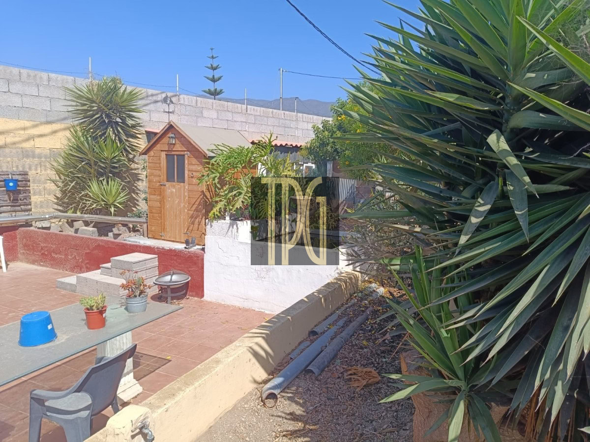 House with Land for Sale in Teguedite, Arico – OPN1918