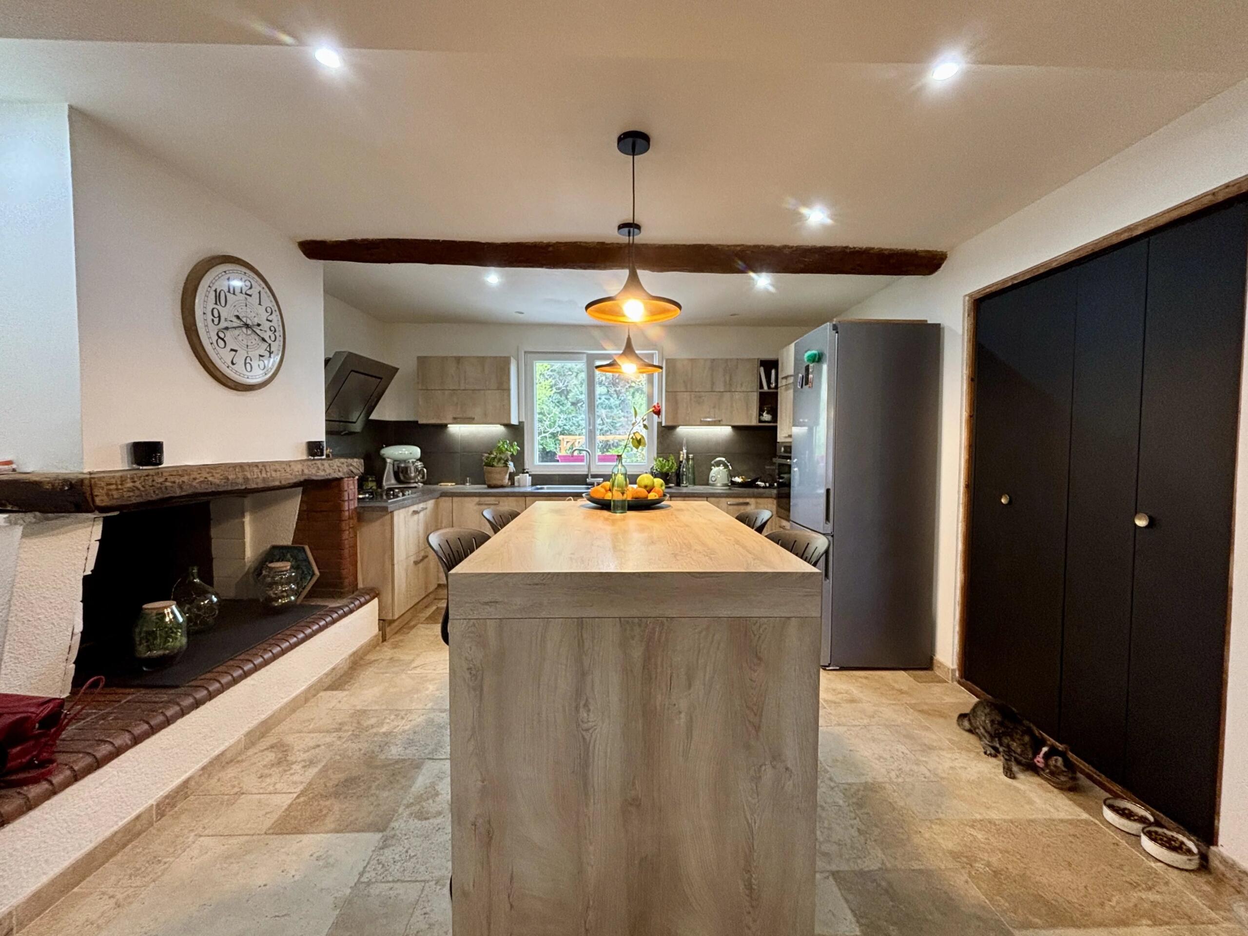 Exceptional Home with Spacious Interiors, Languedoc-Roussillon – France – BVI84888