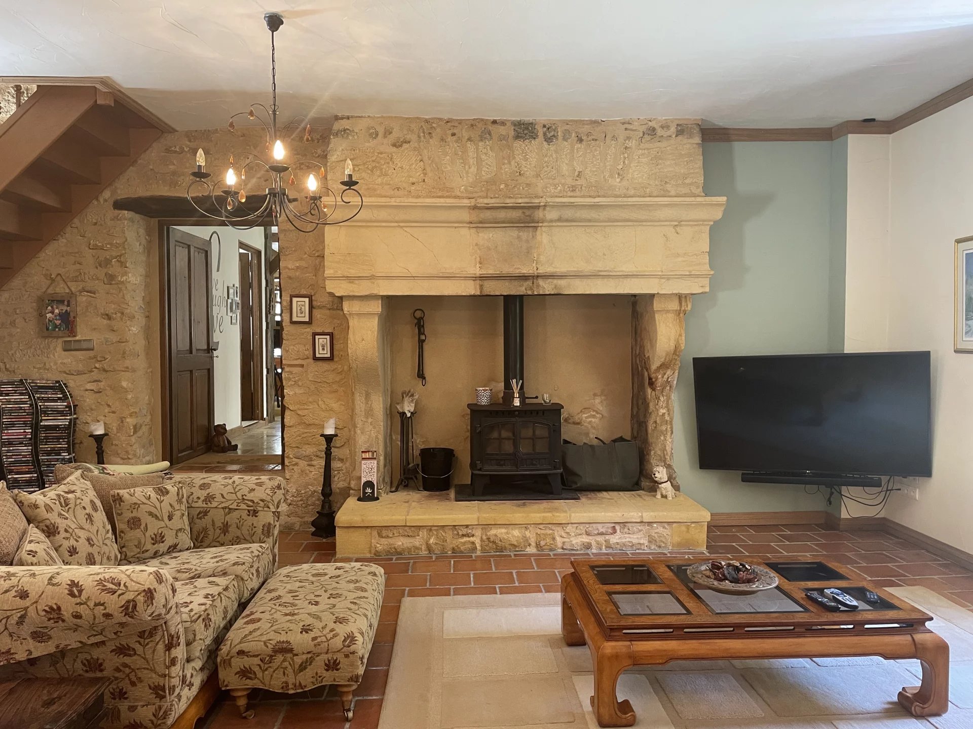 Fabulous Renovated Ensemble in a Serene Hamlet, Aquitaine – France – BVI80780